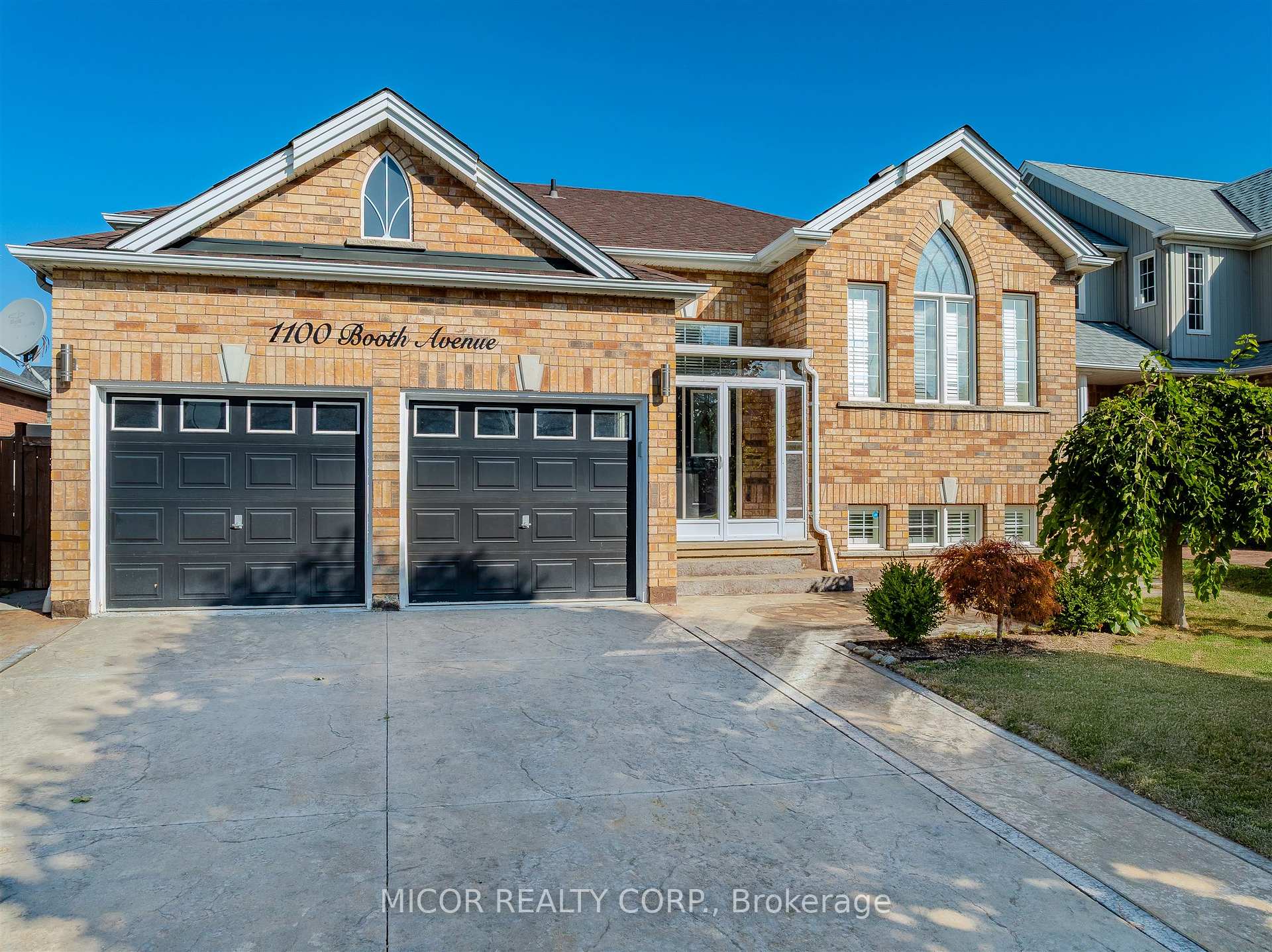 Photo 3 of 1100 Booth Avenue, Innisfil, Alcona — HOMEH