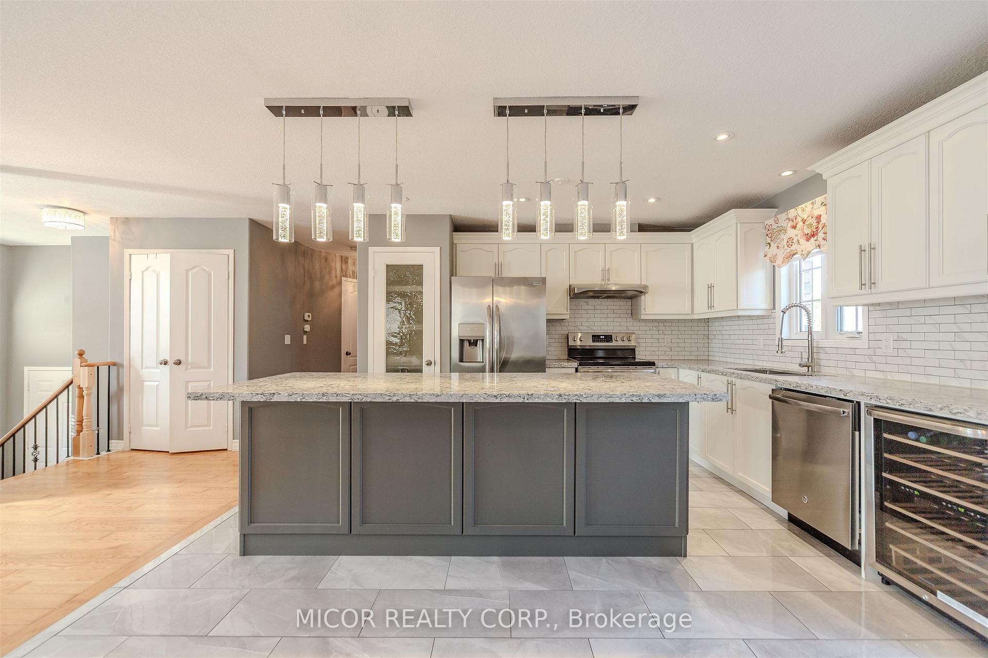 Photo 17 of 1100 Booth Avenue, Innisfil, Alcona — HOMEH