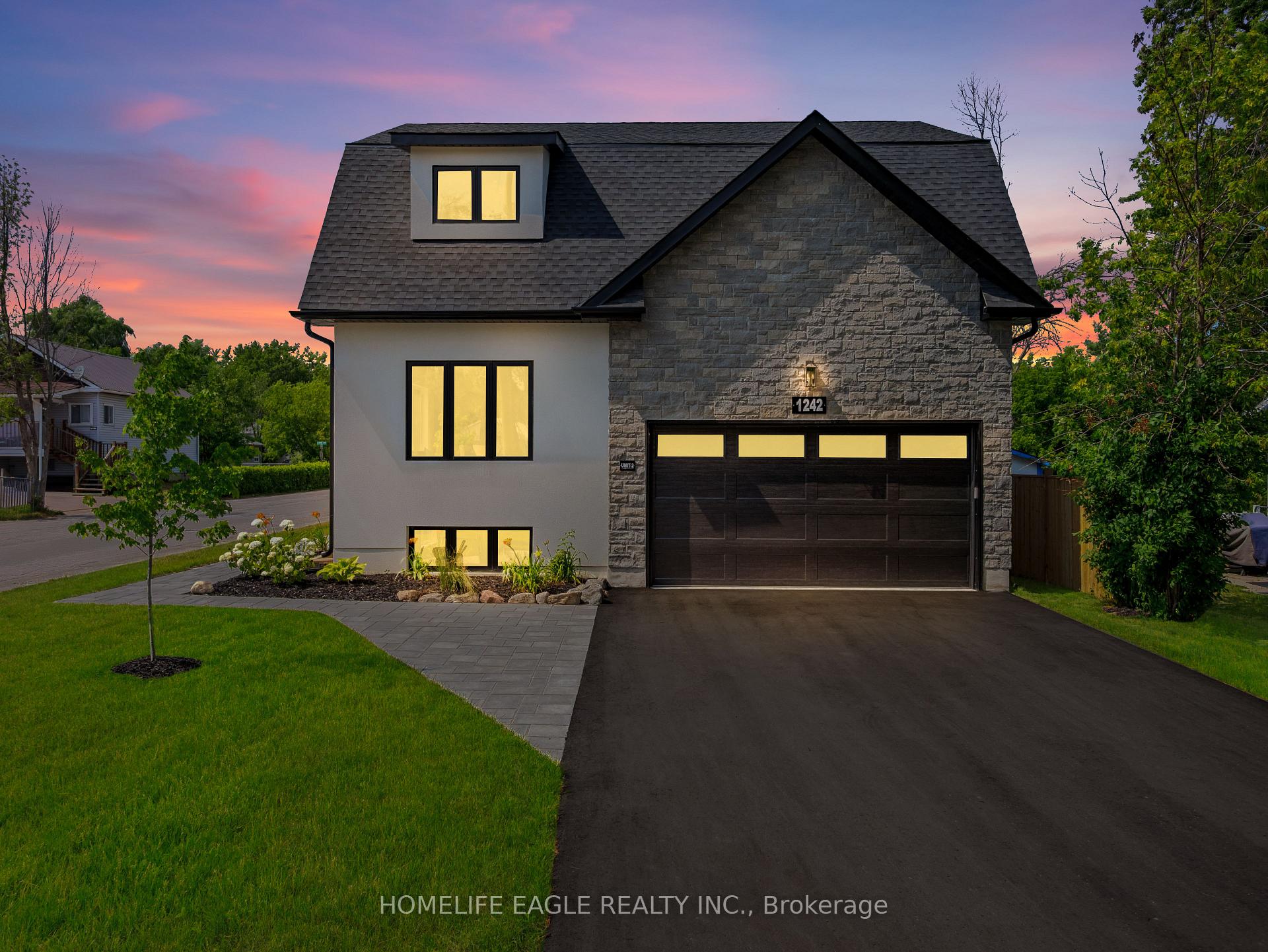 Photo 2 of 1242 Killarney Beach Road, Innisfil, Lefroy — HOMEH