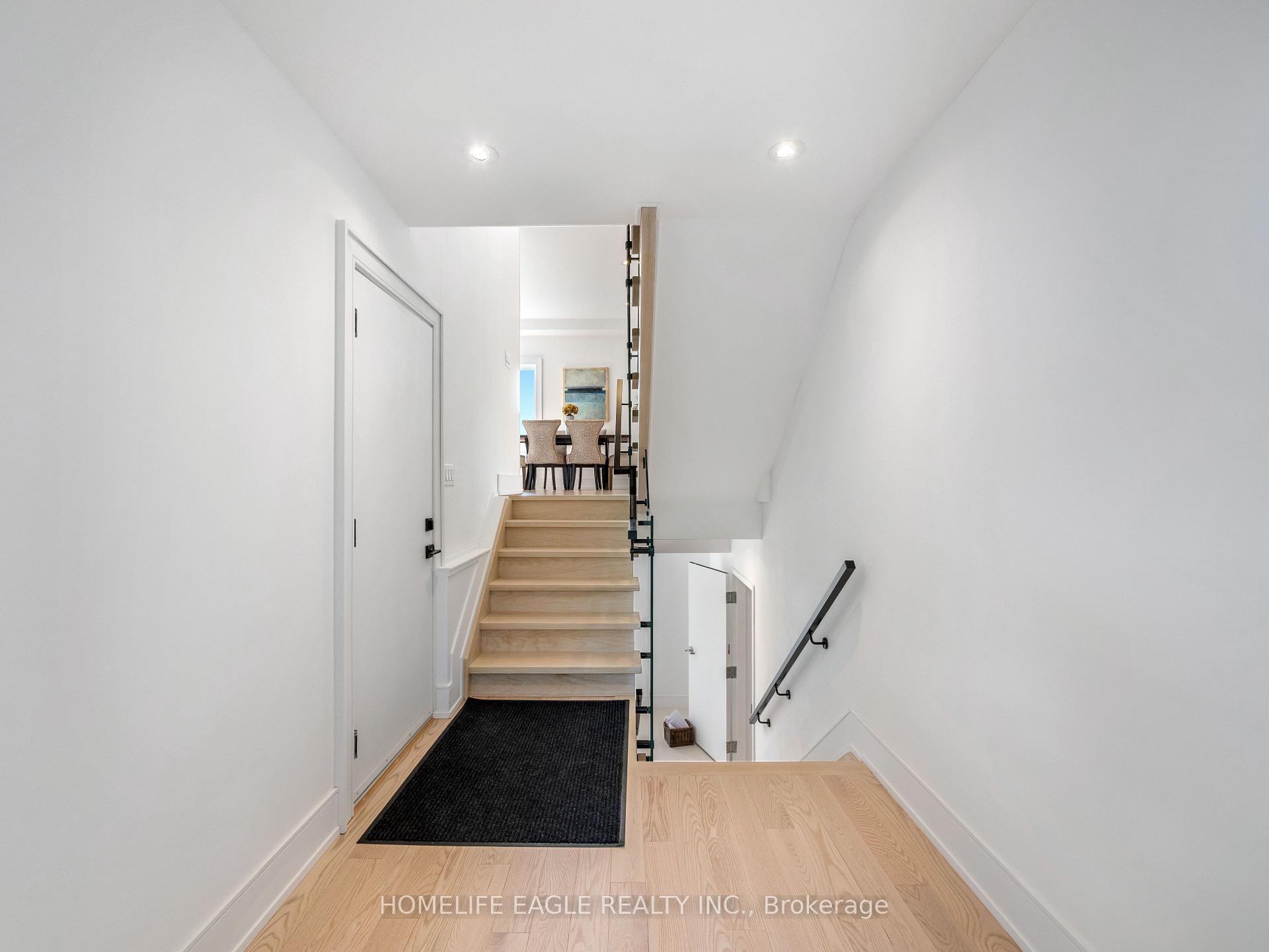 Photo 7 of 1242 Killarney Beach Road, Innisfil, Lefroy — HOMEH
