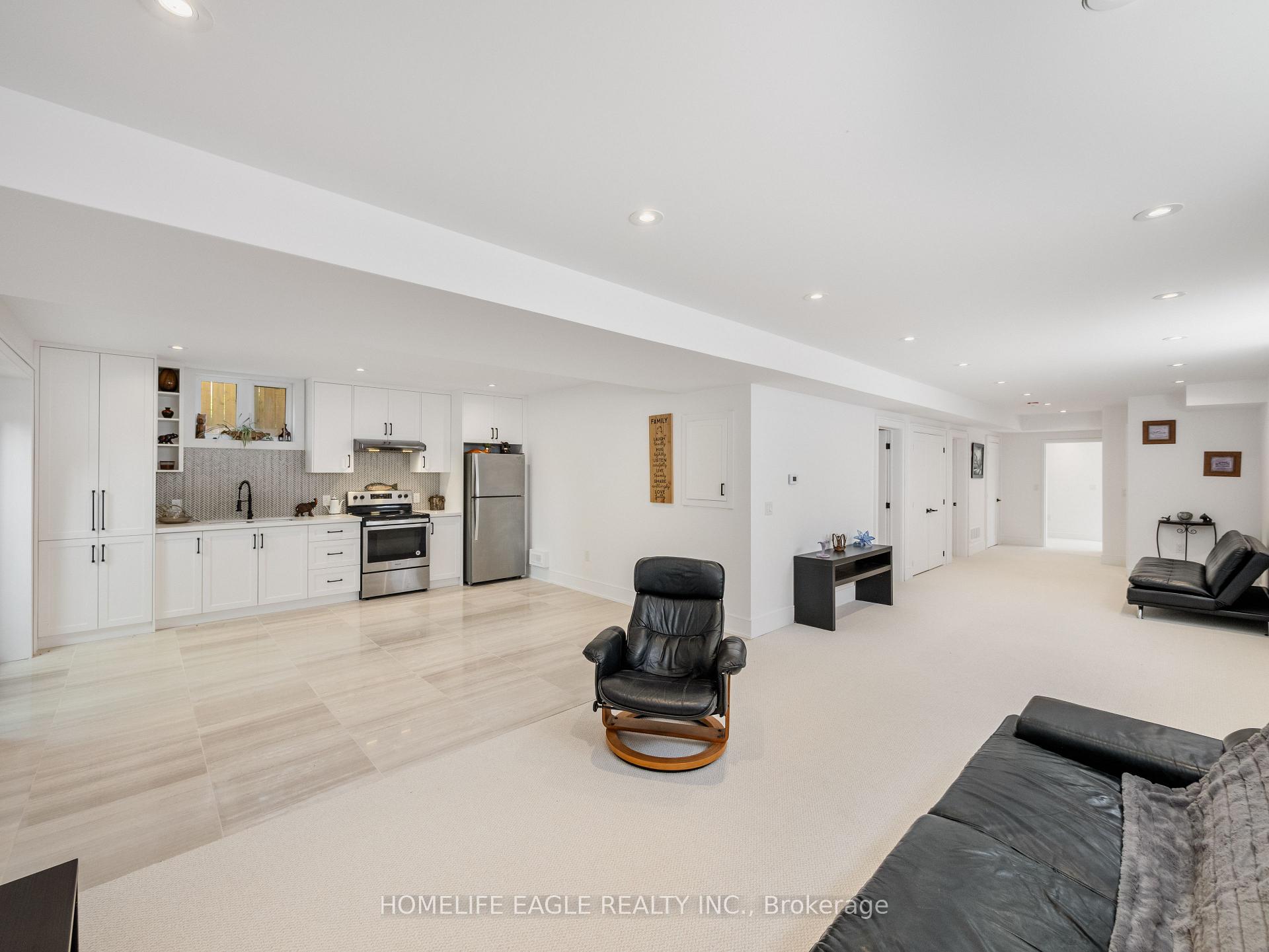 Photo 9 of 1242 Killarney Beach Road, Innisfil, Lefroy — HOMEH