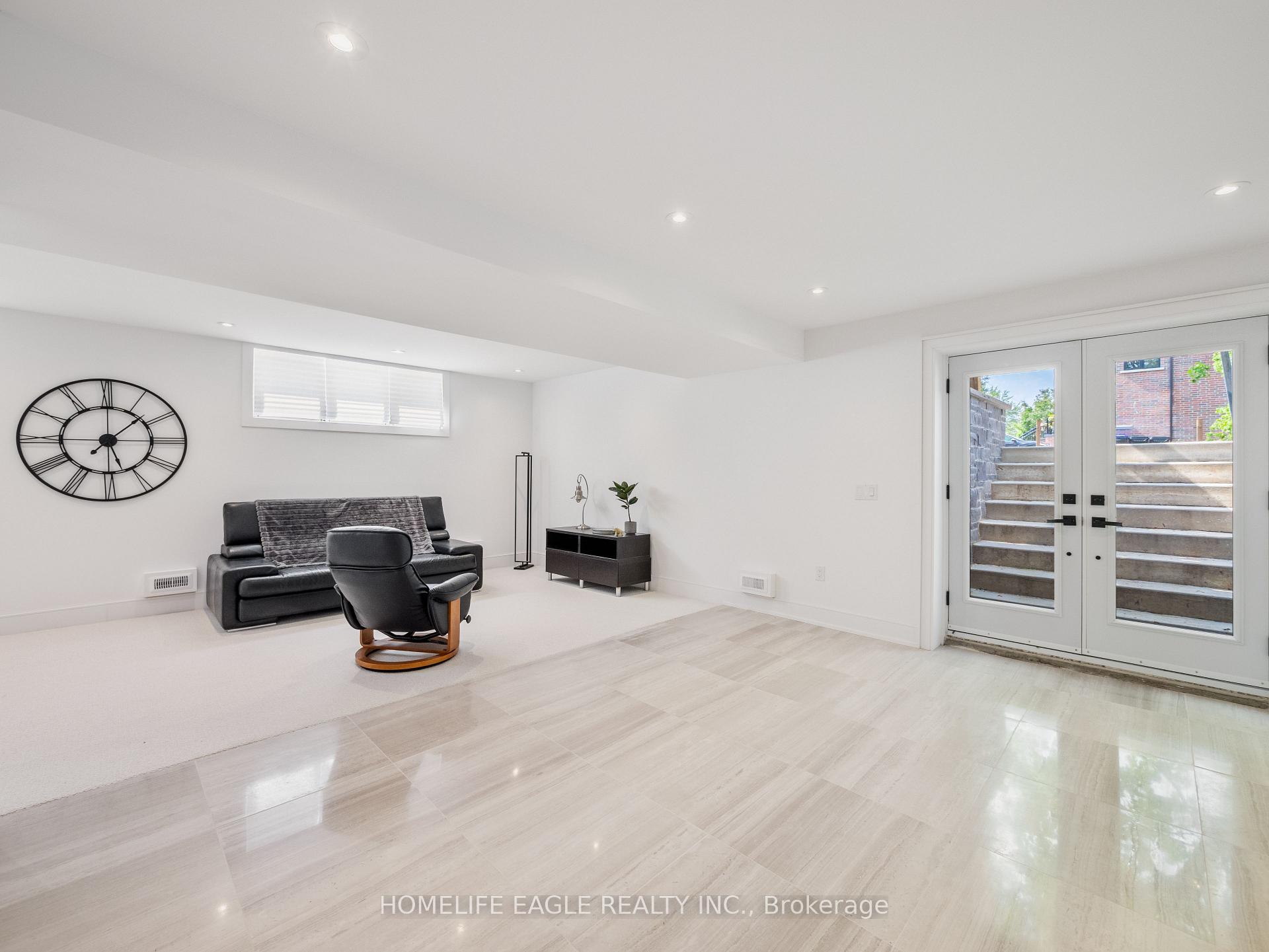 Photo 10 of 1242 Killarney Beach Road, Innisfil, Lefroy — HOMEH