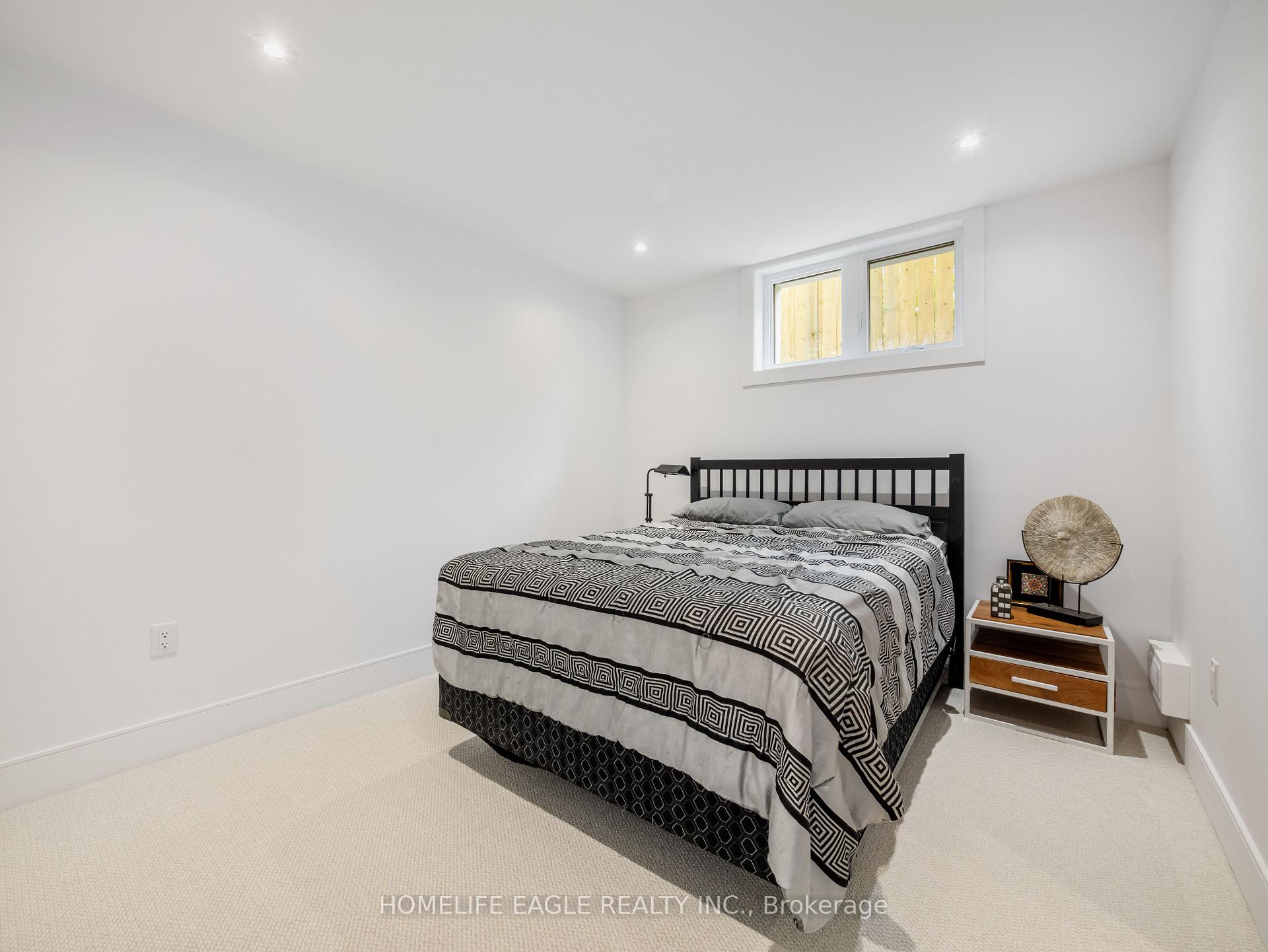 Photo 11 of 1242 Killarney Beach Road, Innisfil, Lefroy — HOMEH