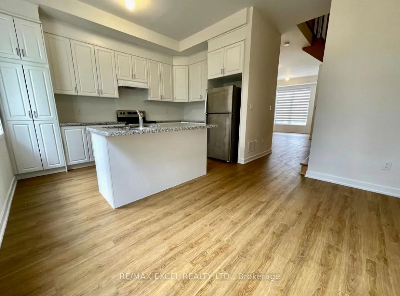 Photo 4 of 49 Armillo Place, Markham, Wismer — HOMEH