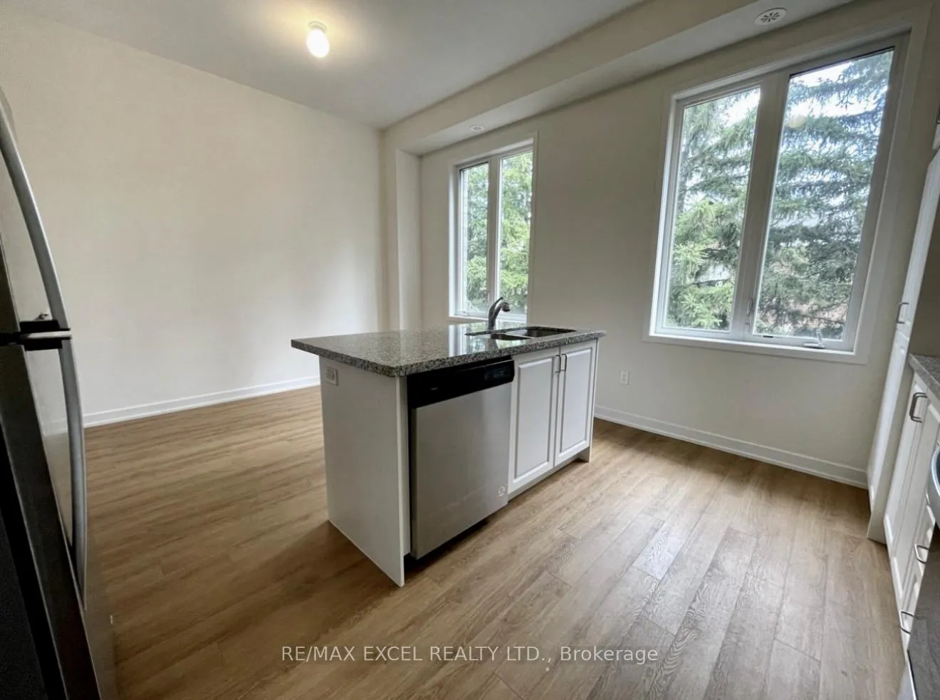 Photo 5 of 49 Armillo Place, Markham, Wismer — HOMEH
