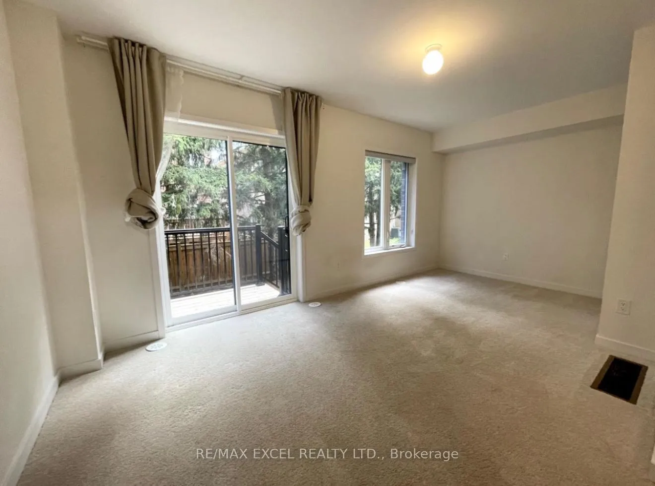 Photo 15 of 49 Armillo Place, Markham, Wismer — HOMEH