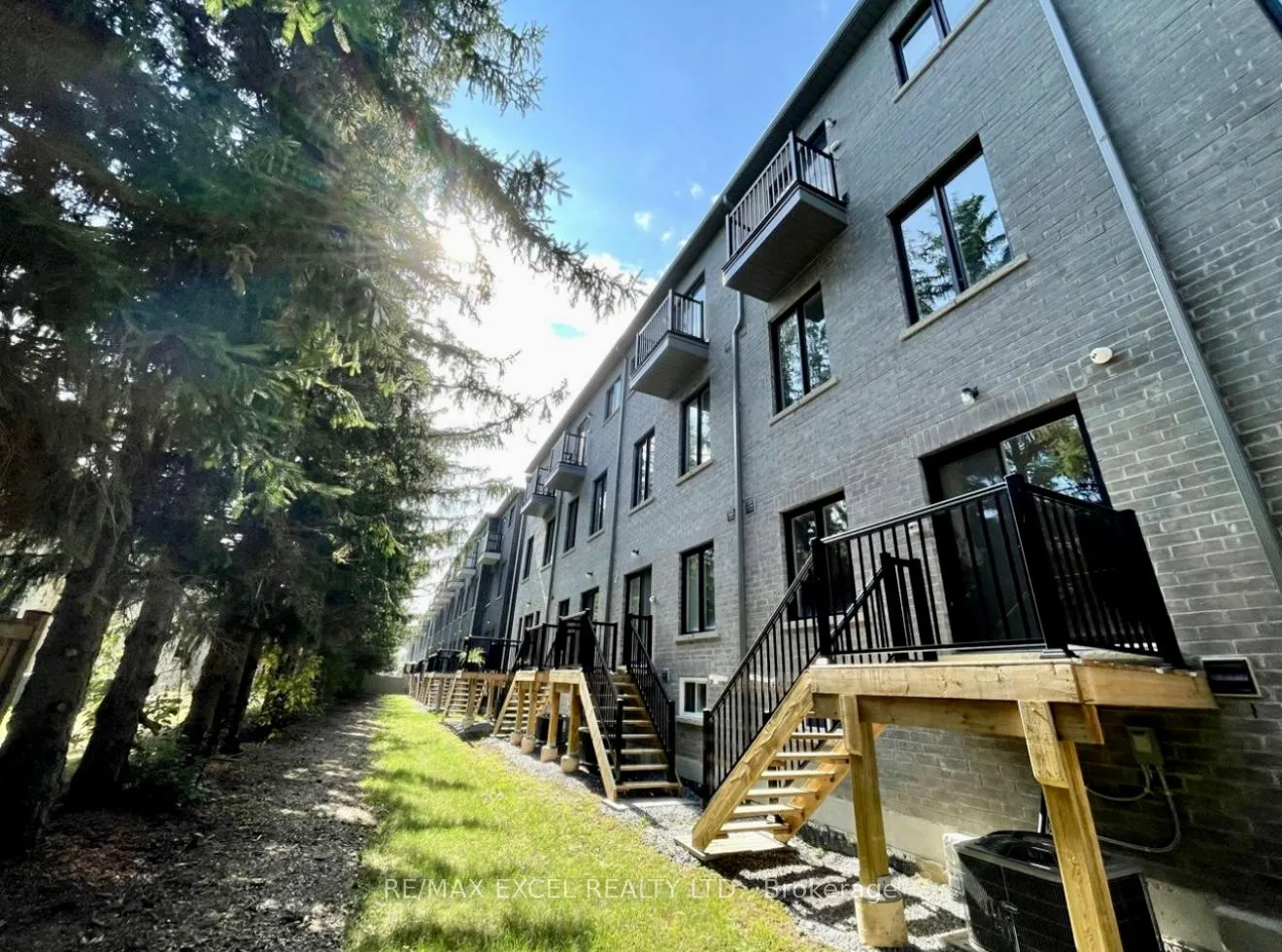 Photo 23 of 49 Armillo Place, Markham, Wismer — HOMEH