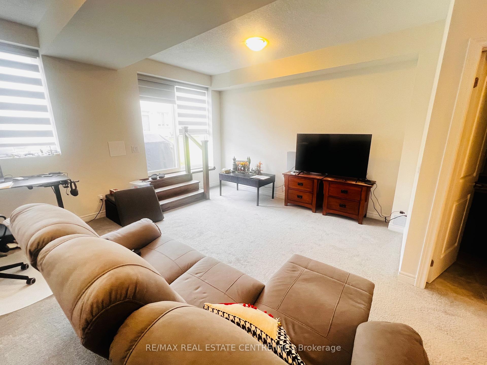 Photo 38 of 87 Grassbourne Avenue, Kitchener — HOMEH