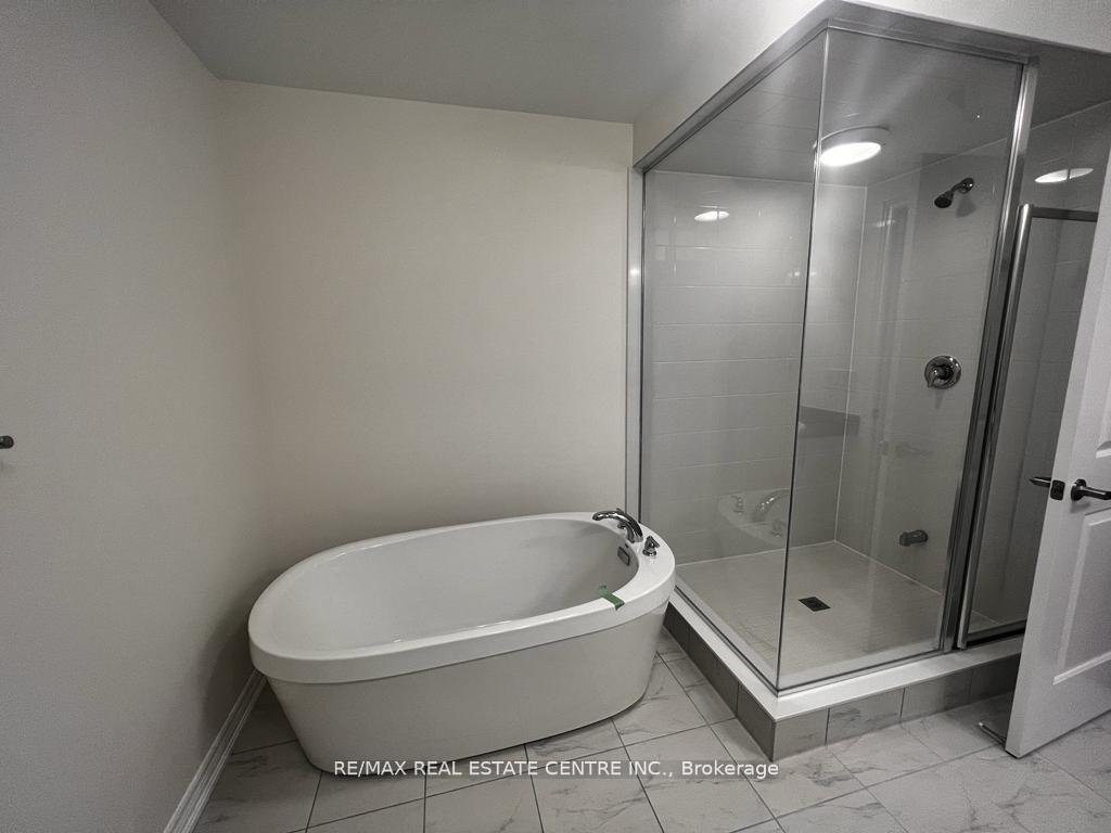 Photo 16 of 87 Grassbourne Avenue, Kitchener — HOMEH