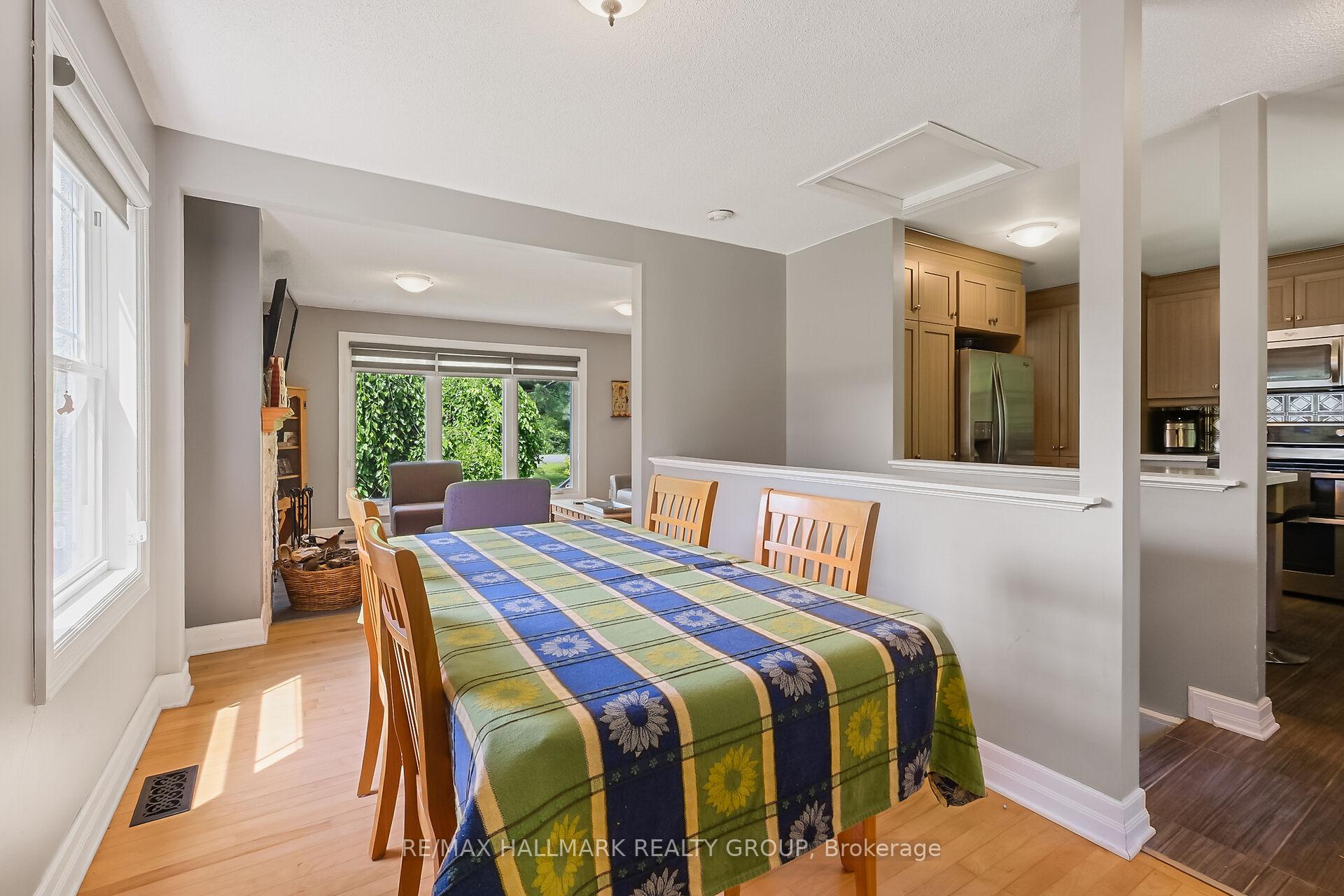Photo 7 of 1048 Kerwin Road, Ottawa, Kanata - Kanata (North East) — HOMEH