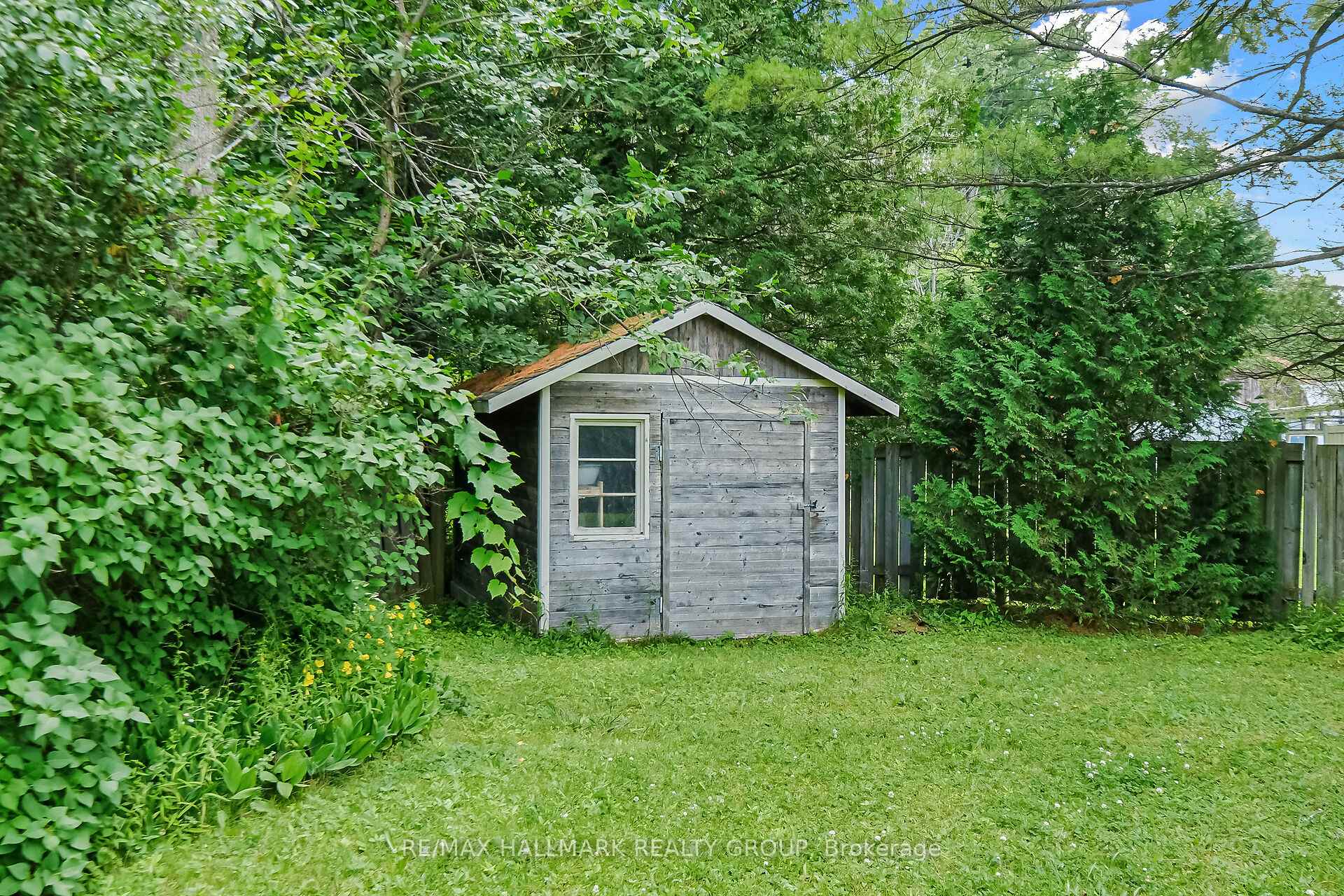 Photo 23 of 1048 Kerwin Road, Ottawa, Kanata - Kanata (North East) — HOMEH