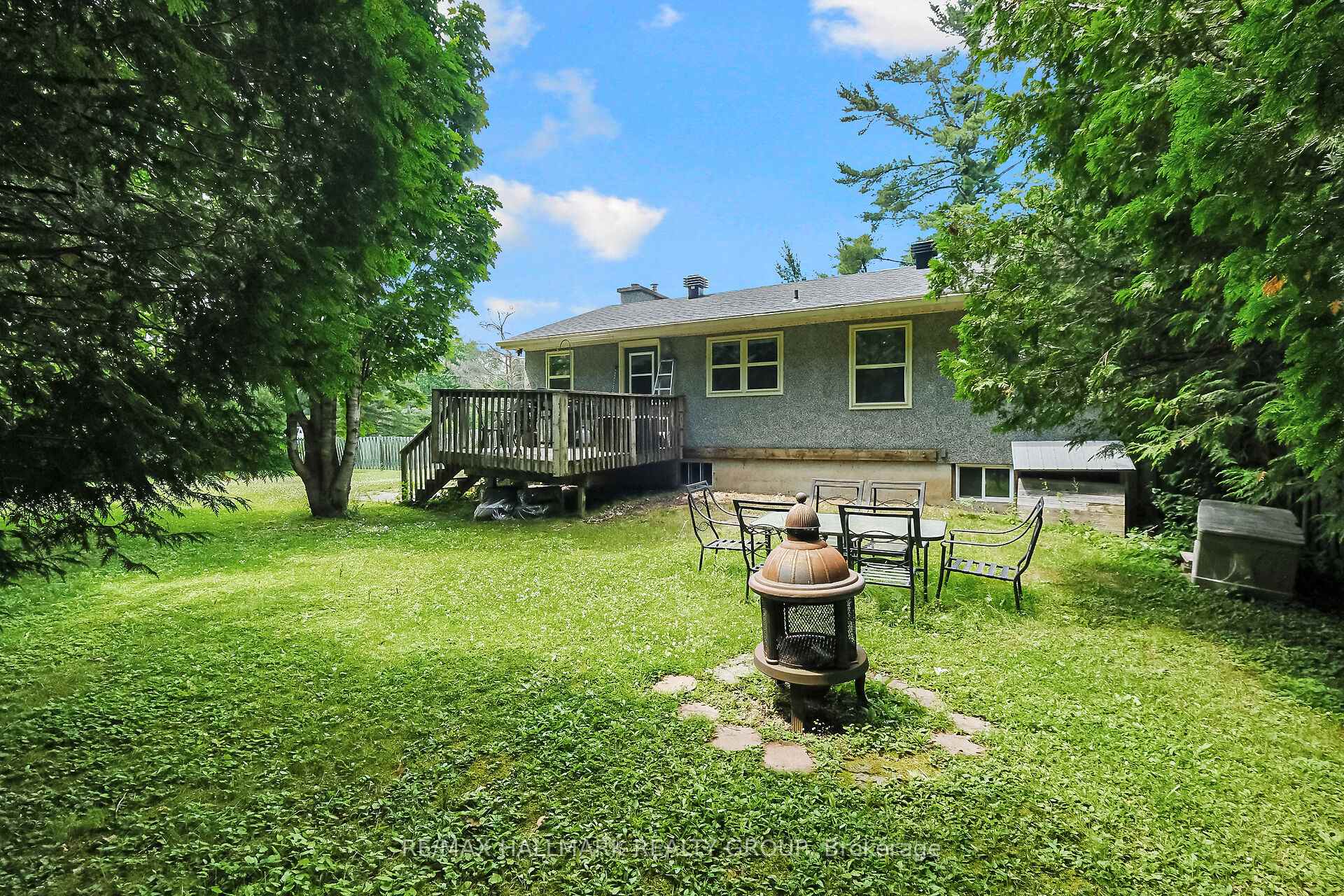 Photo 24 of 1048 Kerwin Road, Ottawa, Kanata - Kanata (North East) — HOMEH