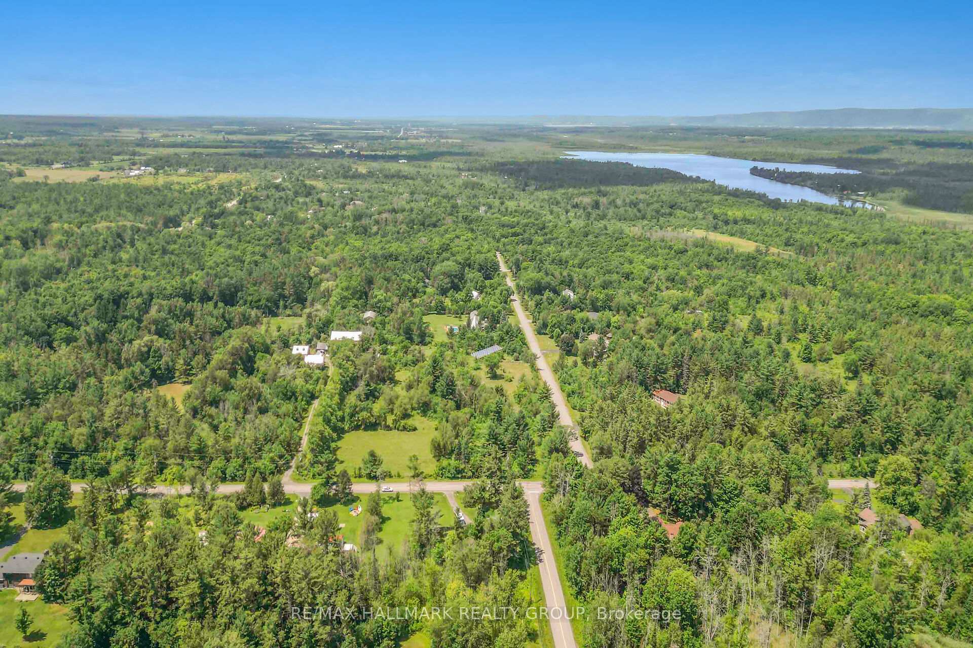 Photo 33 of 1048 Kerwin Road, Ottawa, Kanata - Kanata (North East) — HOMEH