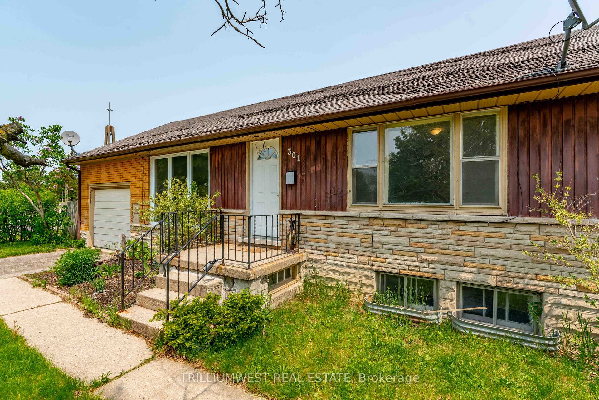 Photo 5 of Unit B, 301 Franklin Street, Kitchener — HOMEH