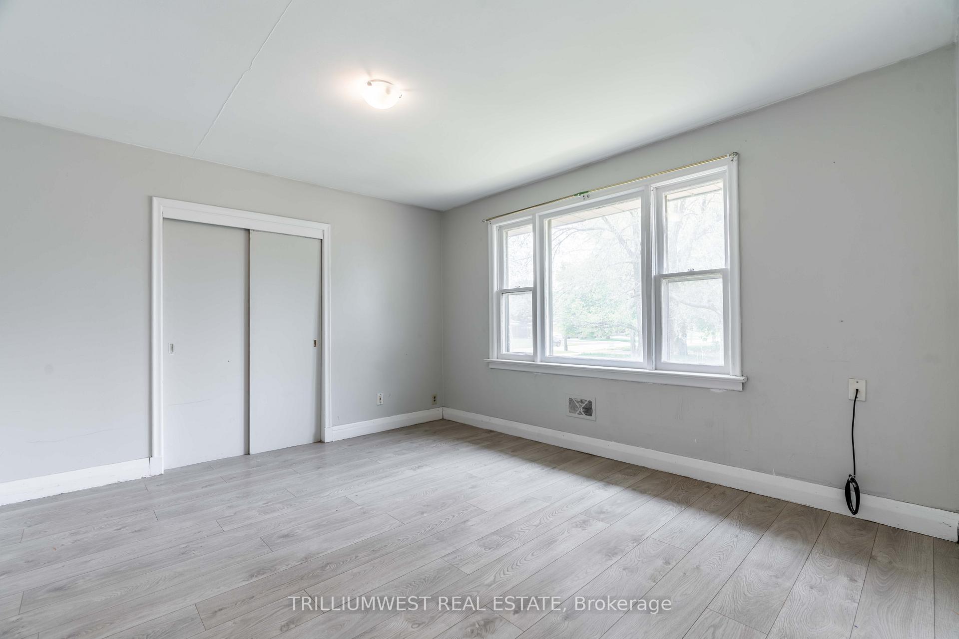 Photo 9 of Unit B, 301 Franklin Street, Kitchener — HOMEH