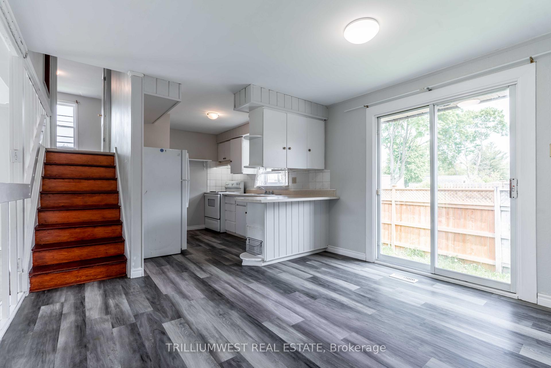 Photo 11 of Unit B, 301 Franklin Street, Kitchener — HOMEH