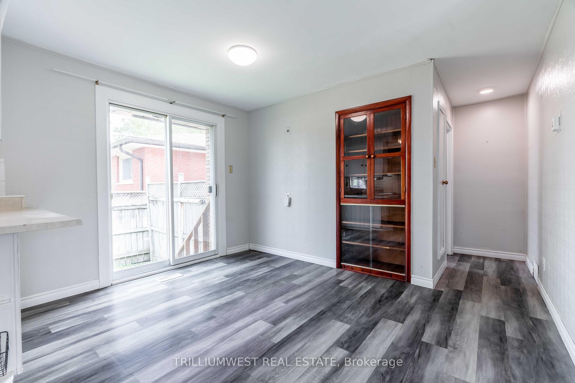 Photo 15 of Unit B, 301 Franklin Street, Kitchener — HOMEH