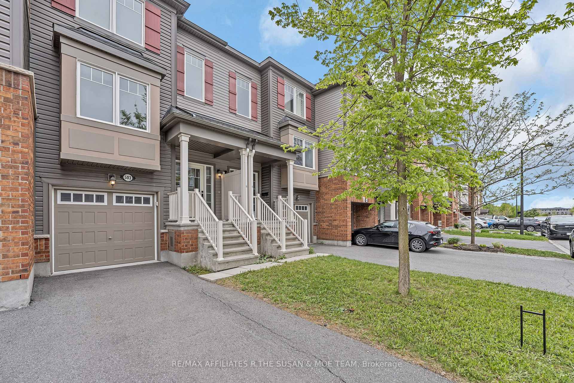 Photo 4 of 503 Coldwater Crescent, Ottawa, Kanata - Emerald Meadows/Trailwest — HOMEH
