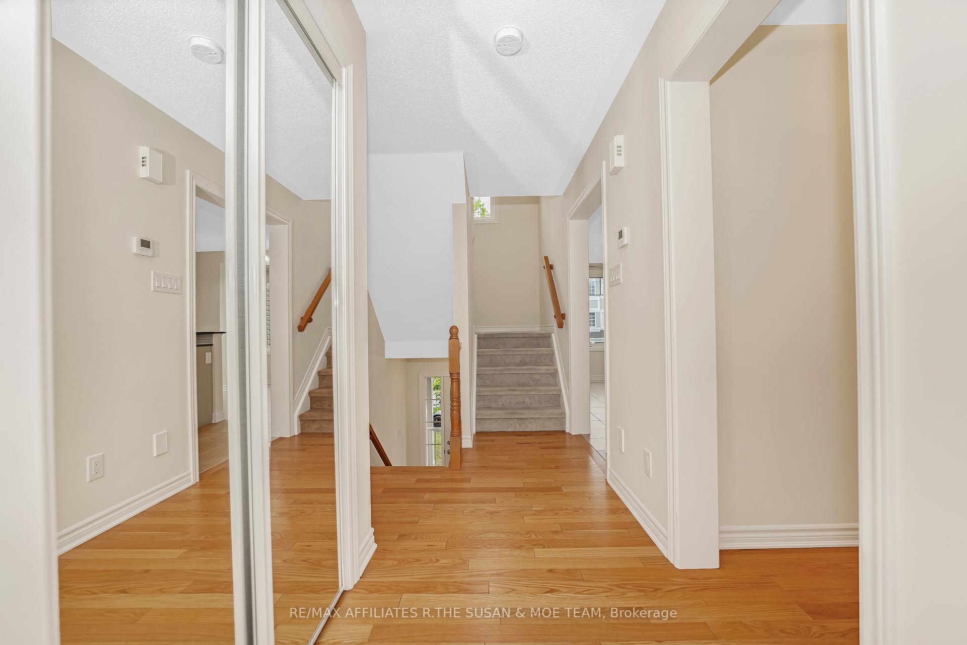 Photo 7 of 503 Coldwater Crescent, Ottawa, Kanata - Emerald Meadows/Trailwest — HOMEH