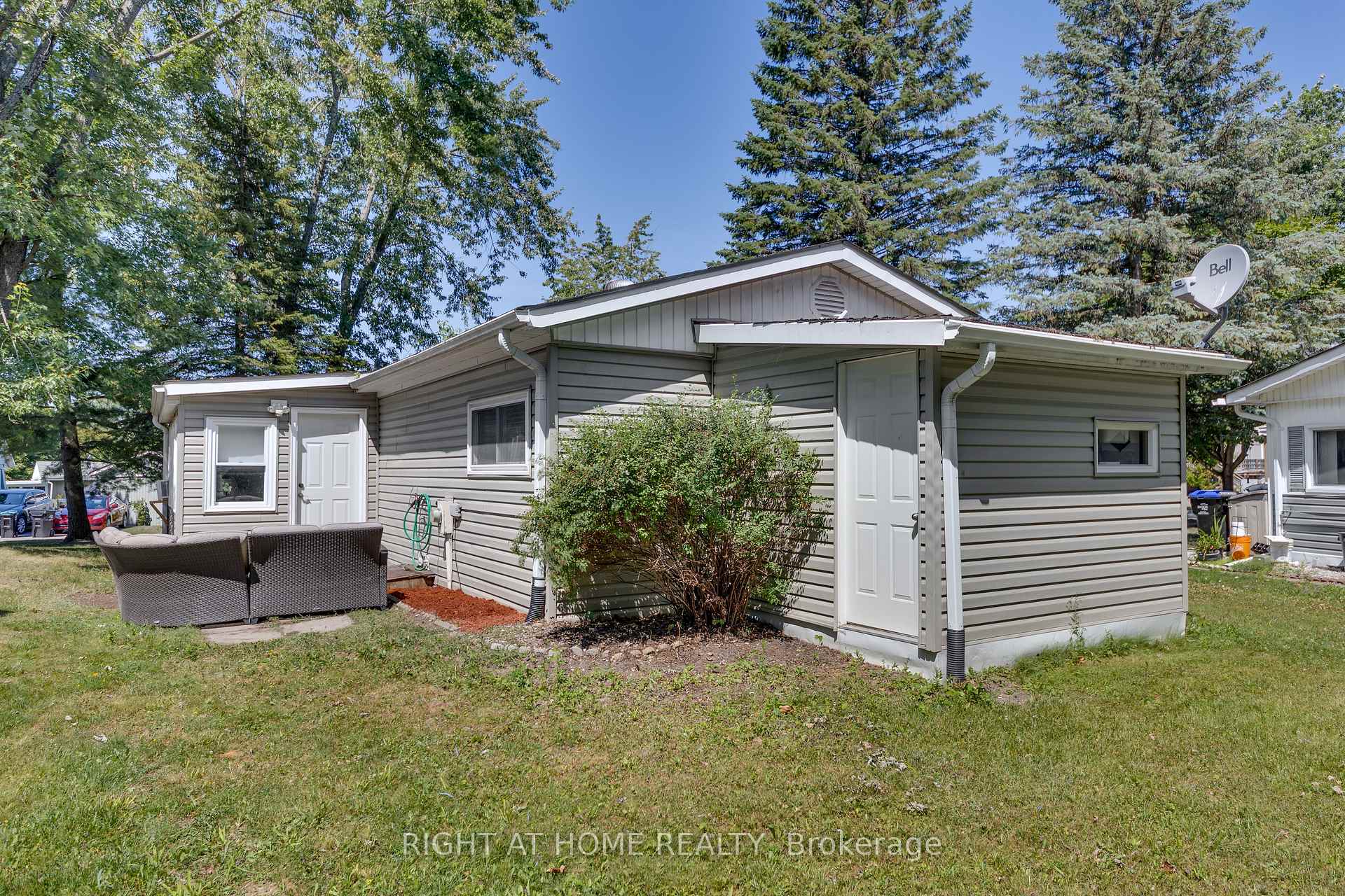 Photo 19 of 17 Weeping Willow Drive, Innisfil, Rural Innisfil — HOMEH