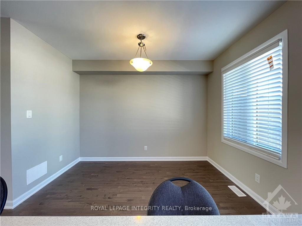 Photo 9 of 1067 Speedvale Court, Ottawa, Kanata - Kanata Lakes/Heritage Hills — HOMEH