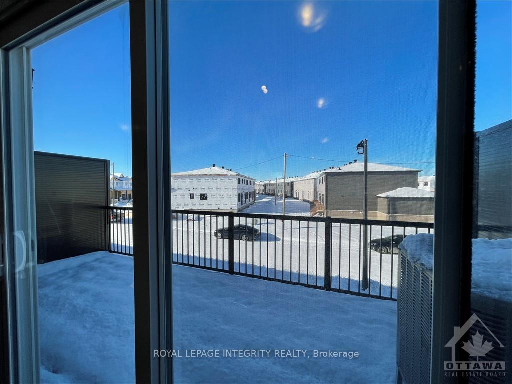 Photo 11 of 1067 Speedvale Court, Ottawa, Kanata - Kanata Lakes/Heritage Hills — HOMEH