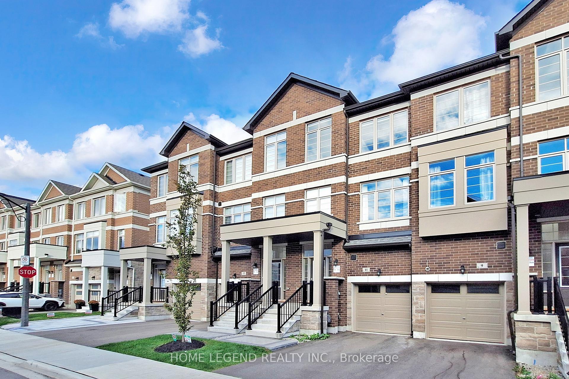 Photo 2 of 11 Sissons Way, Markham, Cedar Grove — HOMEH