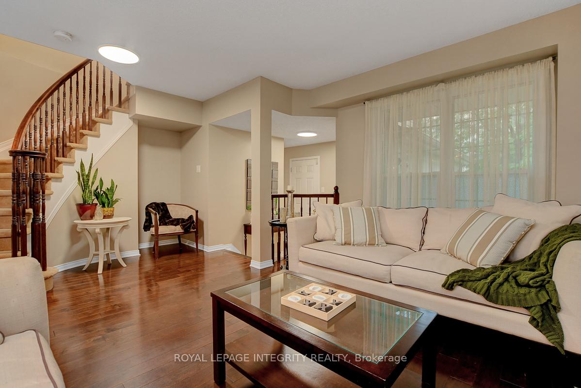 Photo 12 of 328 Applecross Crescent, Ottawa, Kanata - Morgan's Grant/South March — HOMEH