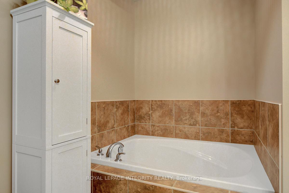 Photo 35 of 328 Applecross Crescent, Ottawa, Kanata - Morgan's Grant/South March — HOMEH