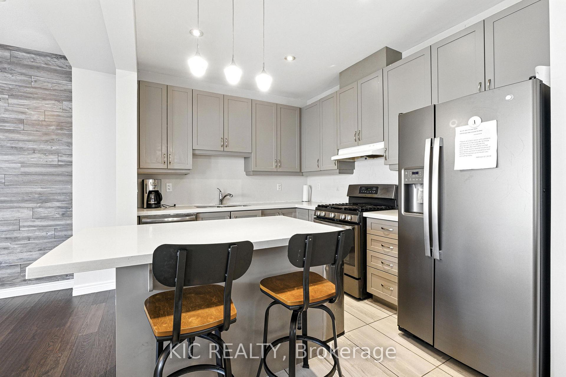 Photo 9 of 69 Dodman Crescent, Hamilton, Ancaster — HOMEH
