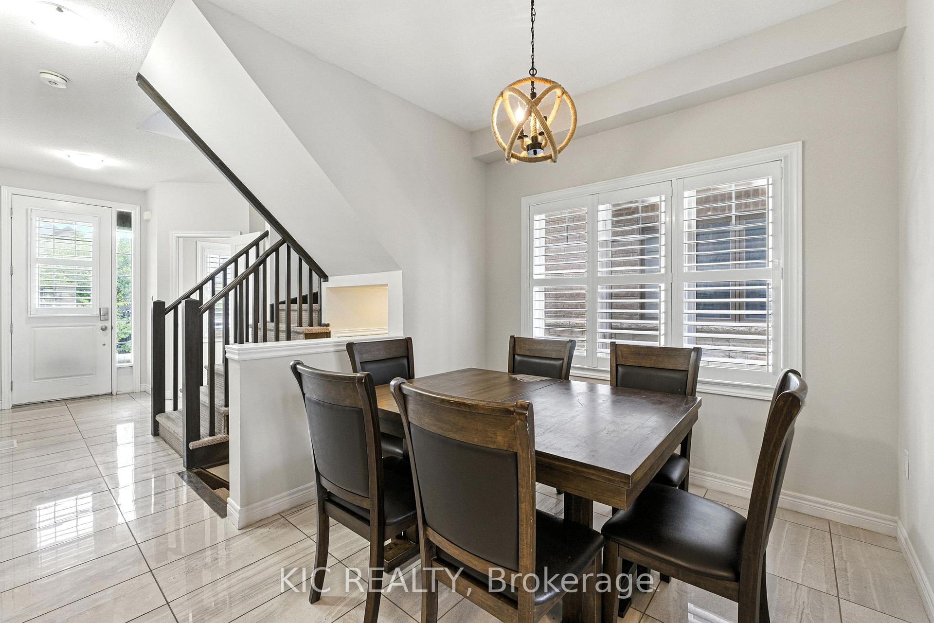 Photo 16 of 69 Dodman Crescent, Hamilton, Ancaster — HOMEH