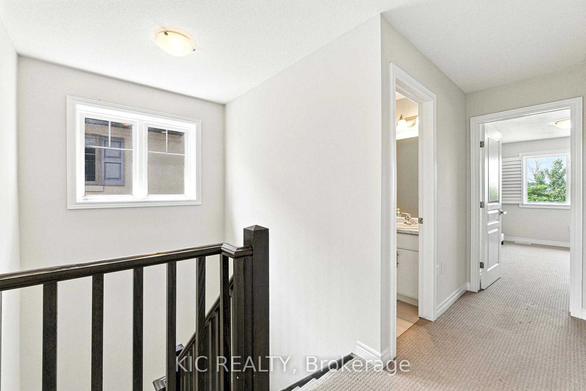 Photo 17 of 69 Dodman Crescent, Hamilton, Ancaster — HOMEH