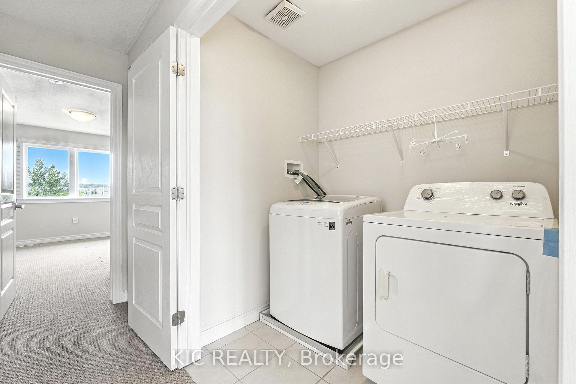 Photo 32 of 69 Dodman Crescent, Hamilton, Ancaster — HOMEH