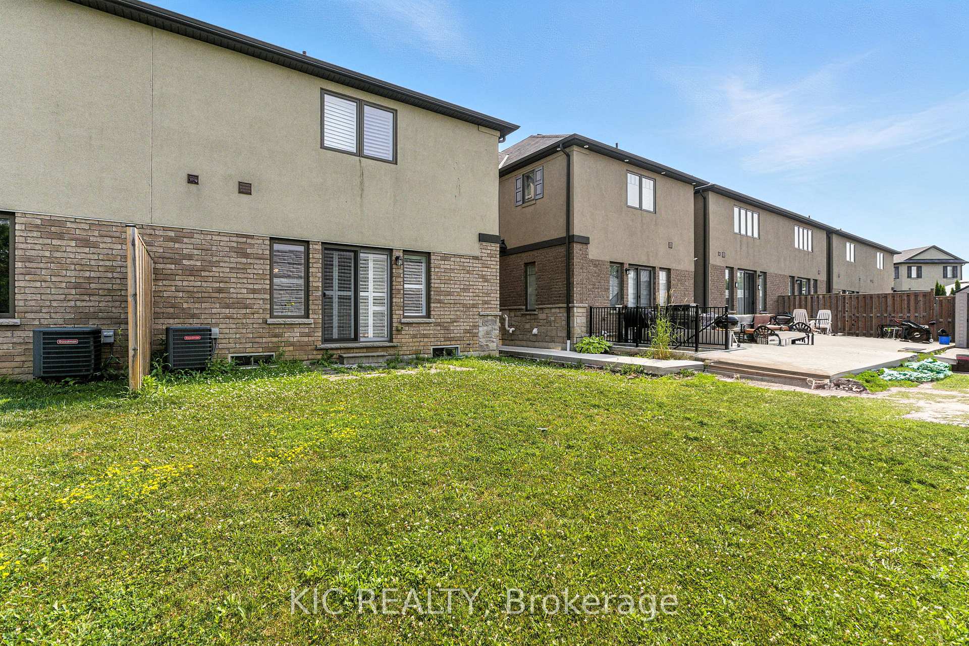 Photo 34 of 69 Dodman Crescent, Hamilton, Ancaster — HOMEH