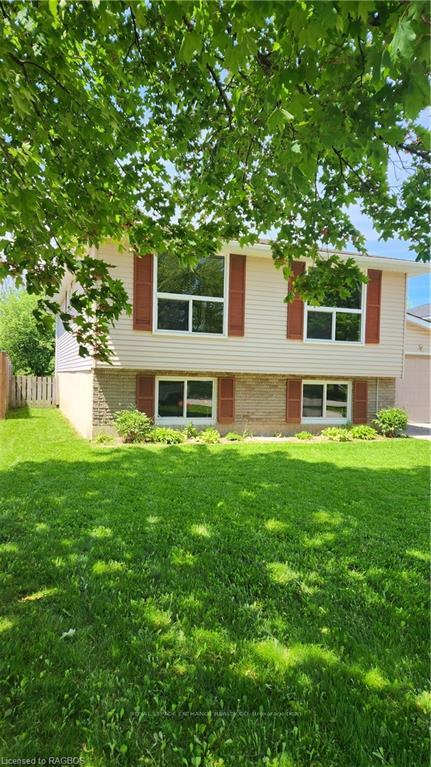 Front of 668 Palmateer Drive