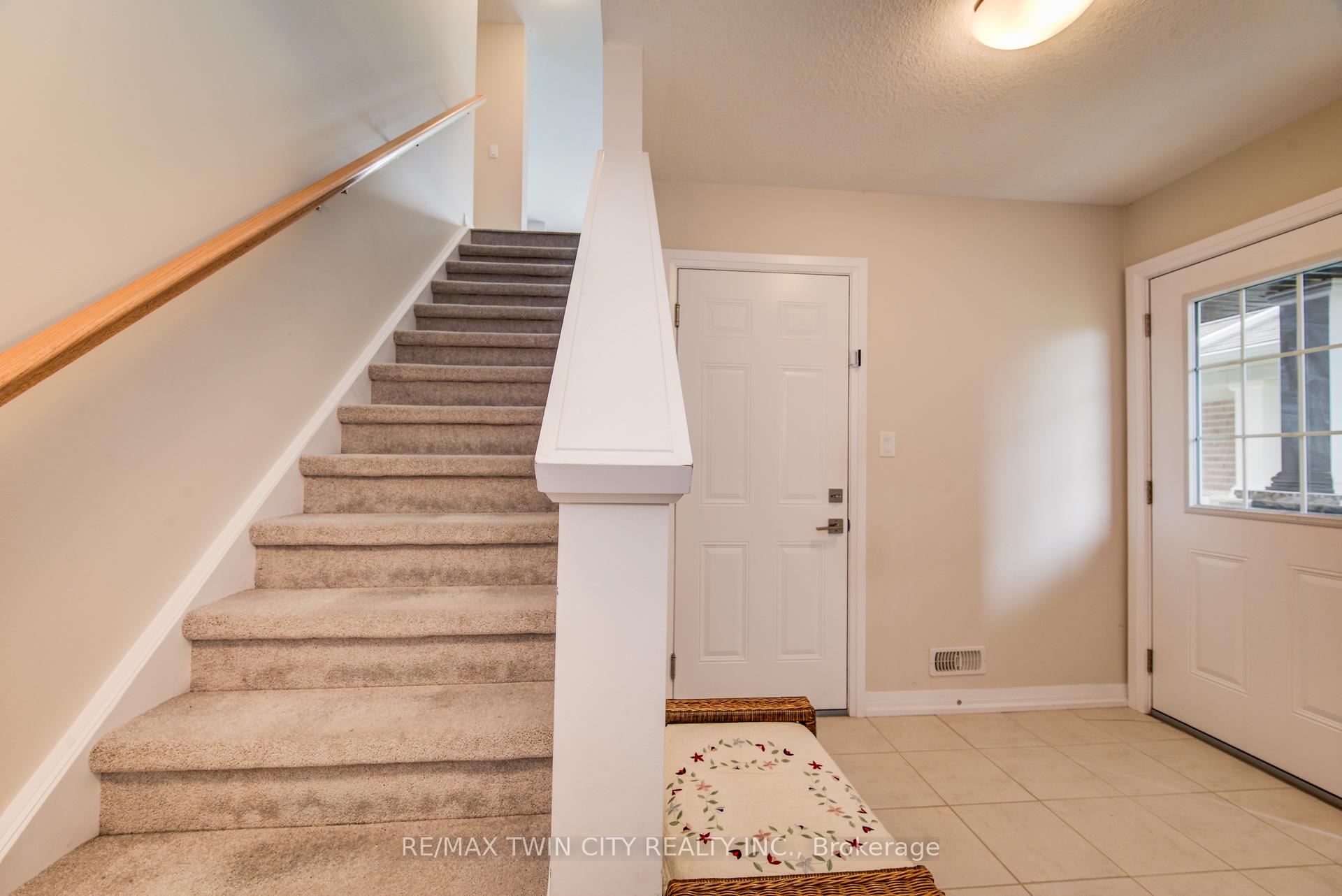 Photo 4 of 124 Ian Ormston Drive, Kitchener — HOMEH