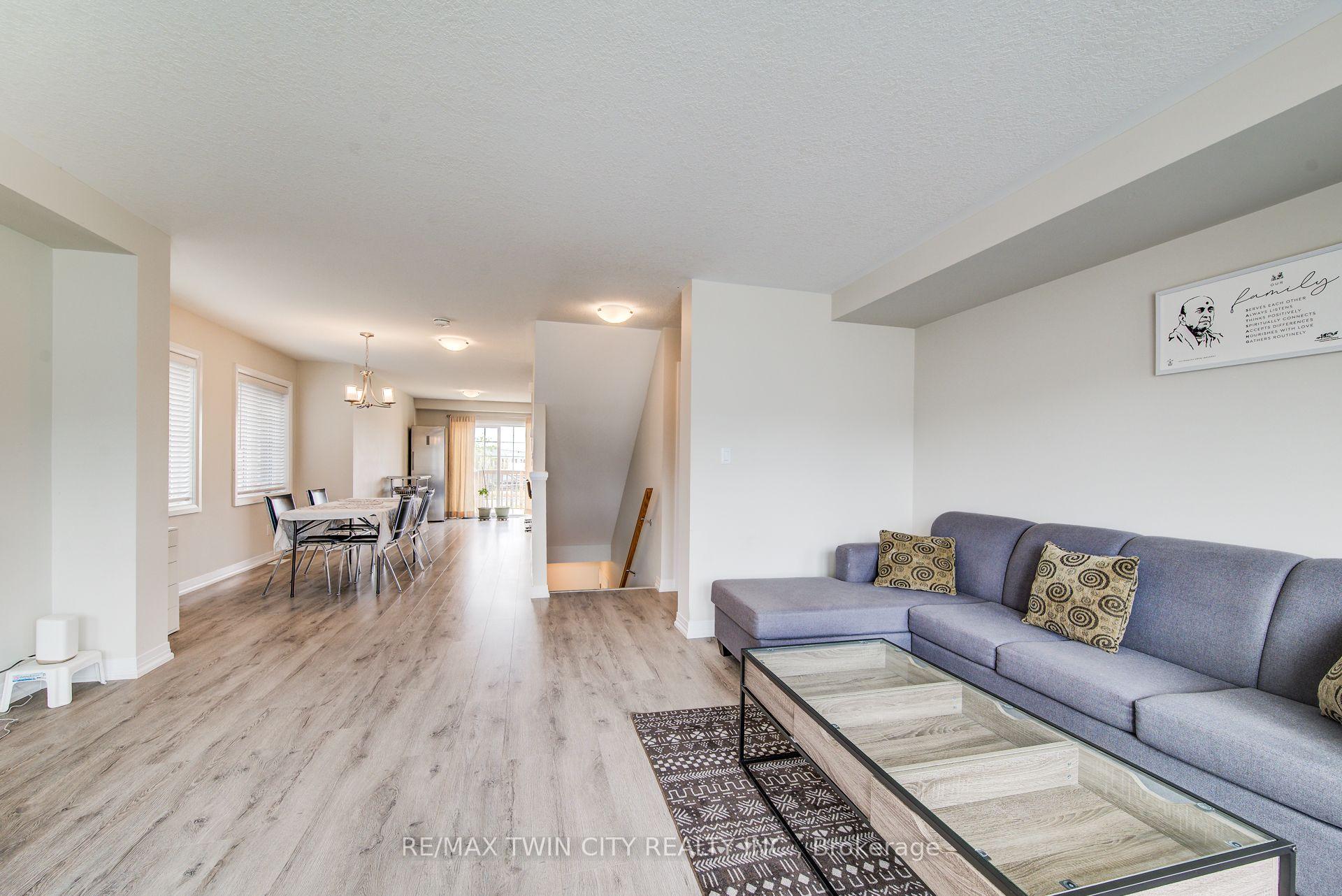 Photo 9 of 124 Ian Ormston Drive, Kitchener — HOMEH