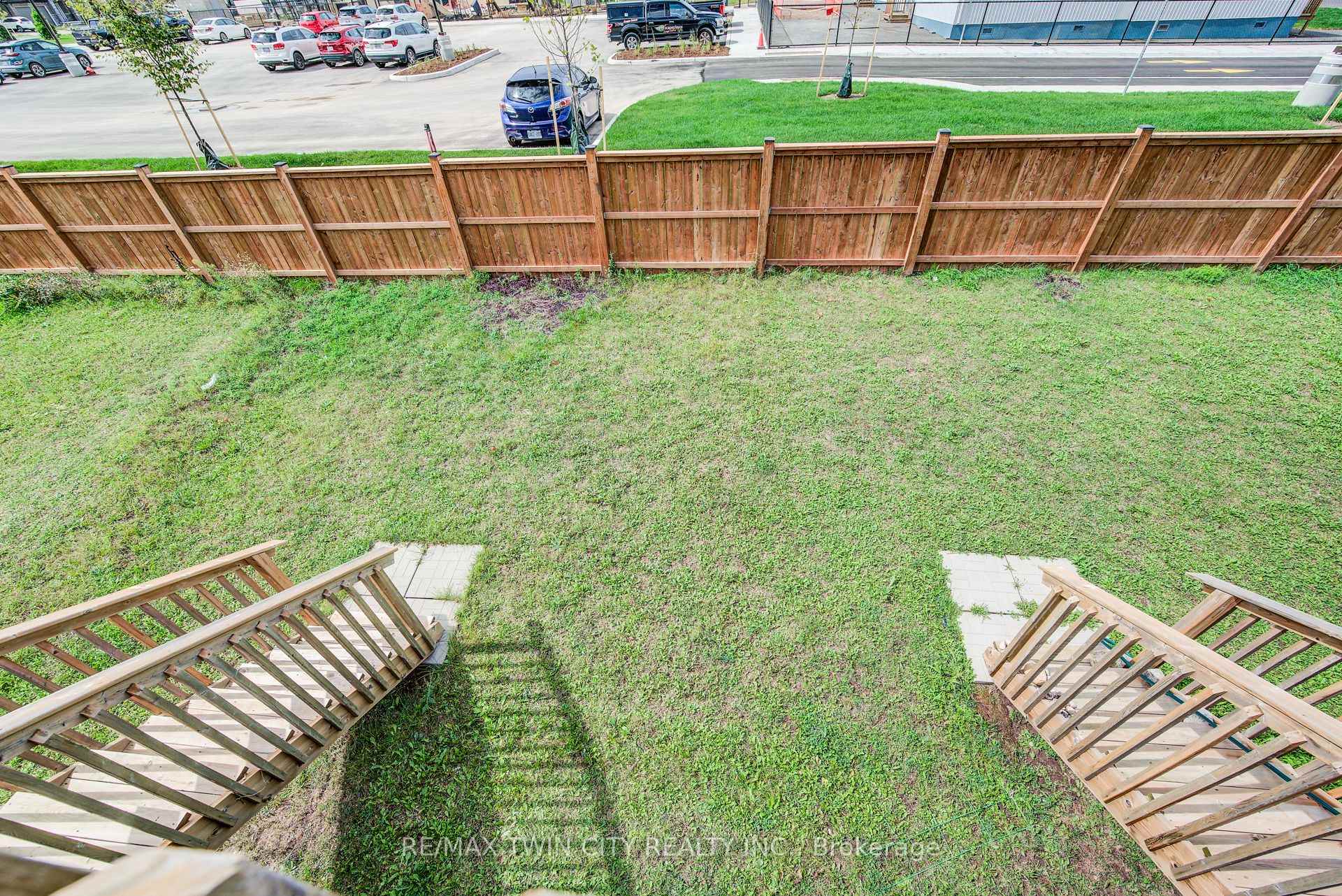 Photo 18 of 124 Ian Ormston Drive, Kitchener — HOMEH