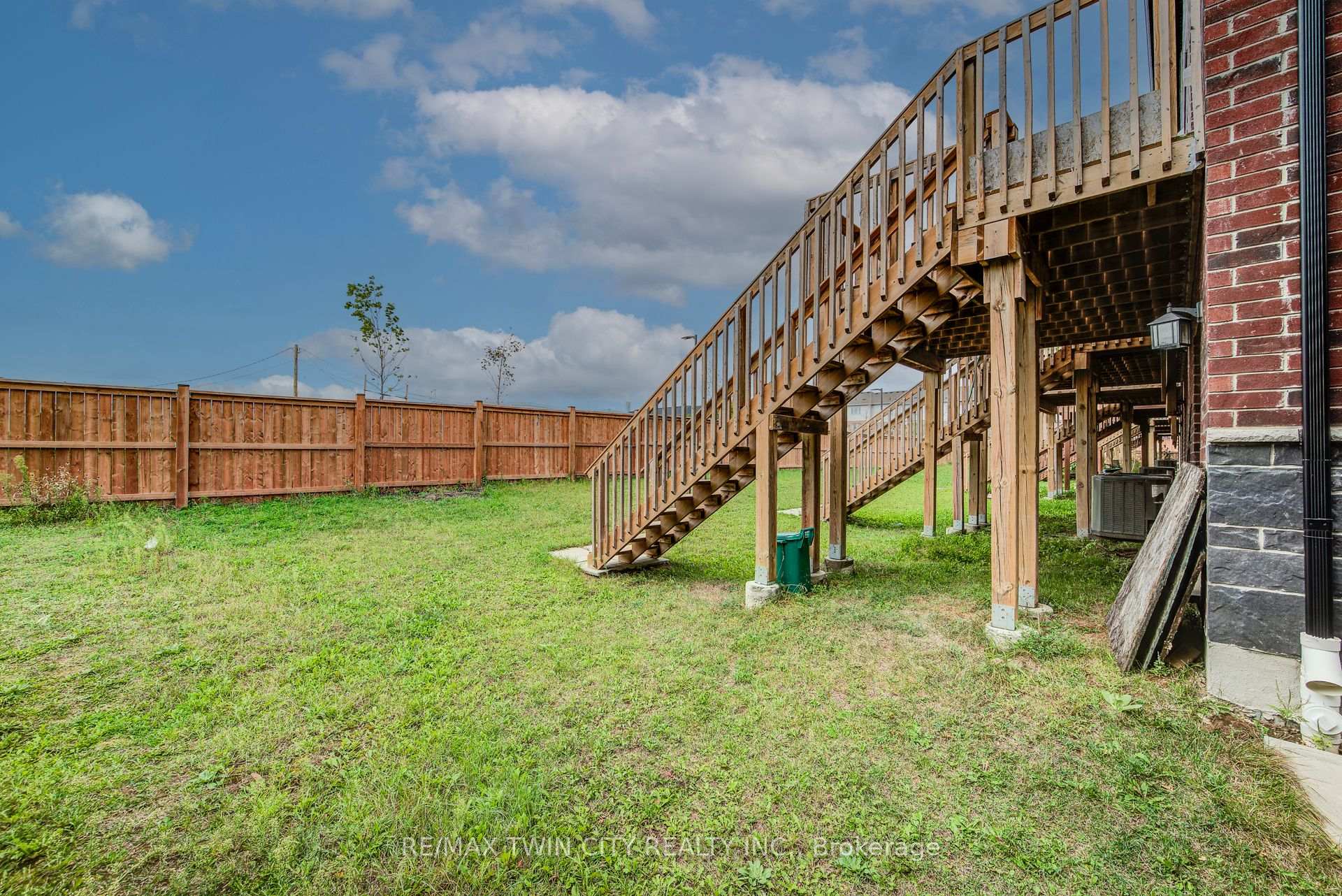 Photo 27 of 124 Ian Ormston Drive, Kitchener — HOMEH