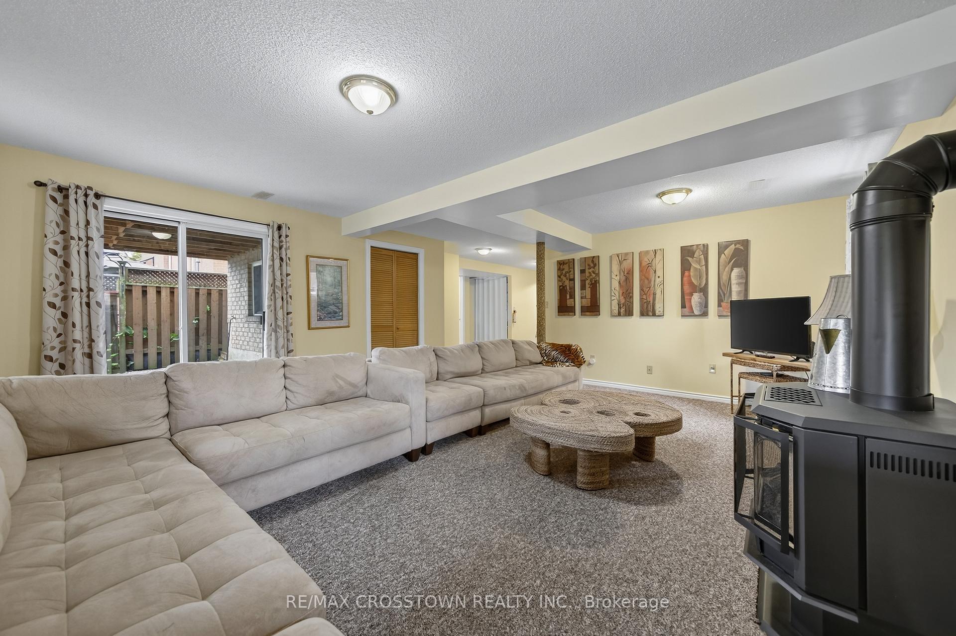Photo 21 of 1258 Vincent Crescent, Innisfil, Alcona — HOMEH