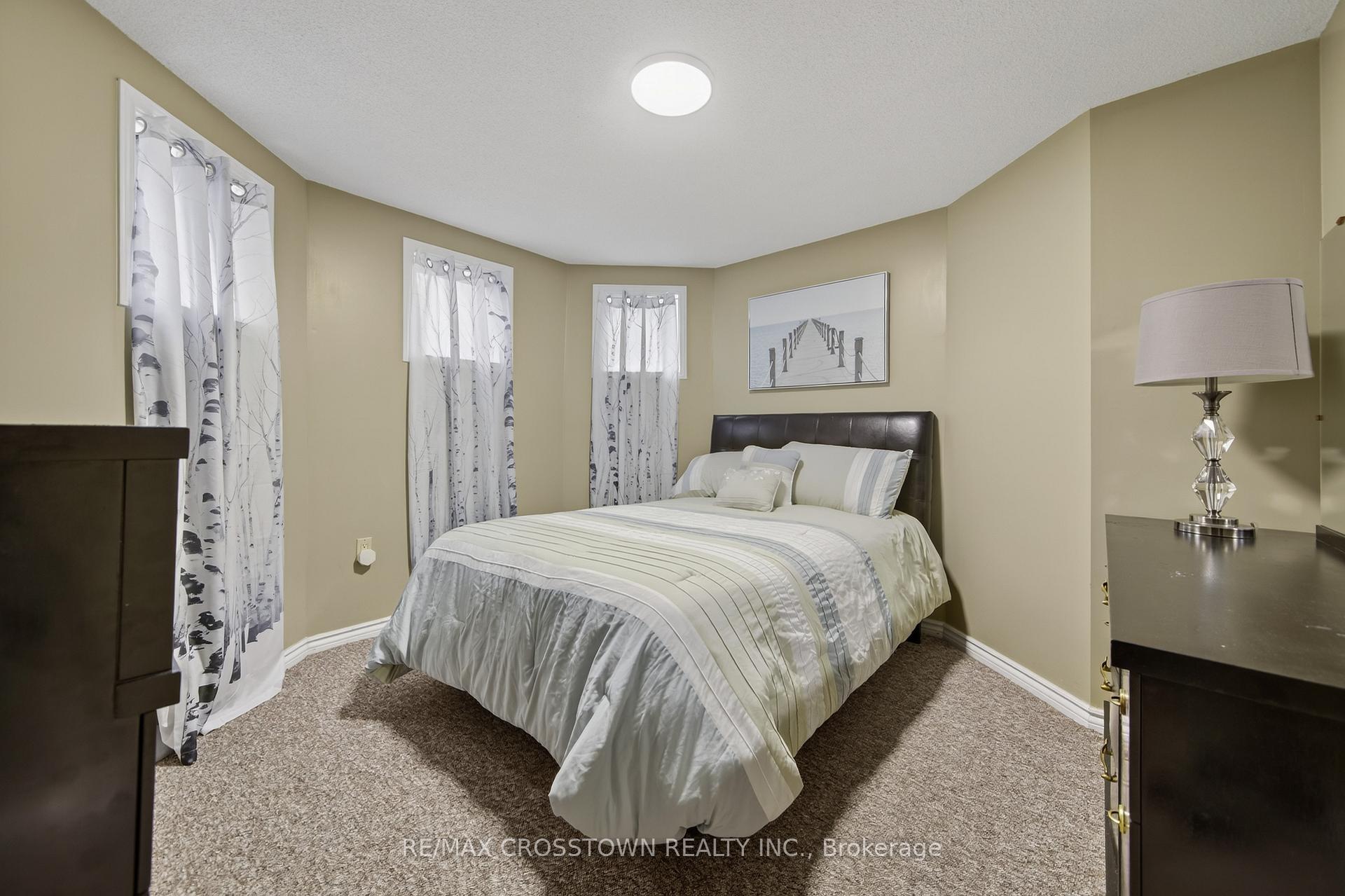 Photo 25 of 1258 Vincent Crescent, Innisfil, Alcona — HOMEH