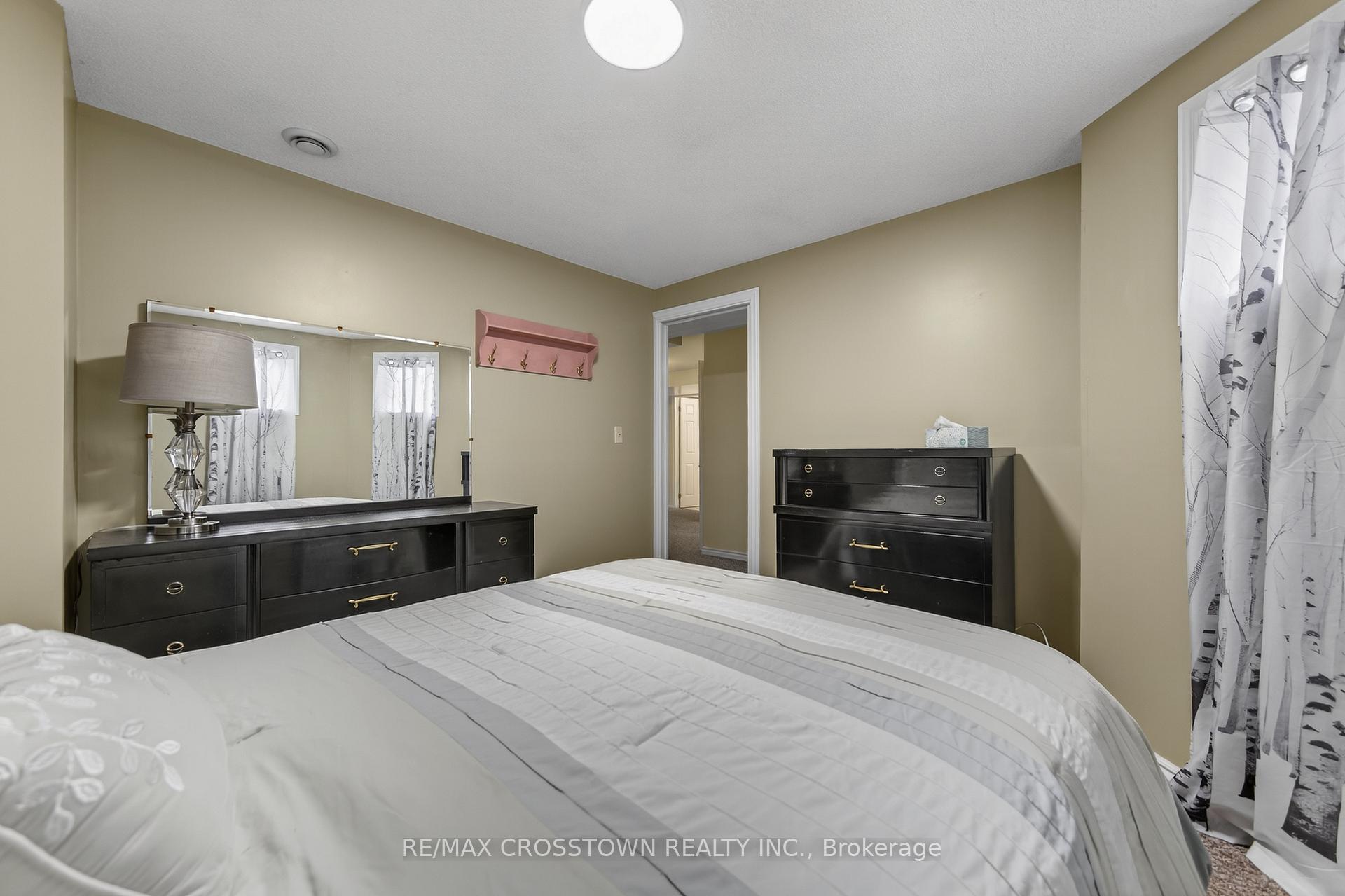 Photo 26 of 1258 Vincent Crescent, Innisfil, Alcona — HOMEH
