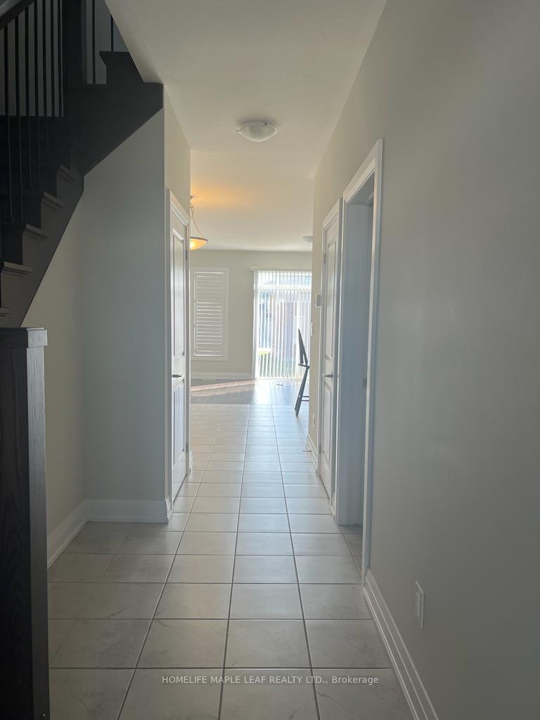 Photo 3 of 225 Sedgewood Street, Kitchener — HOMEH