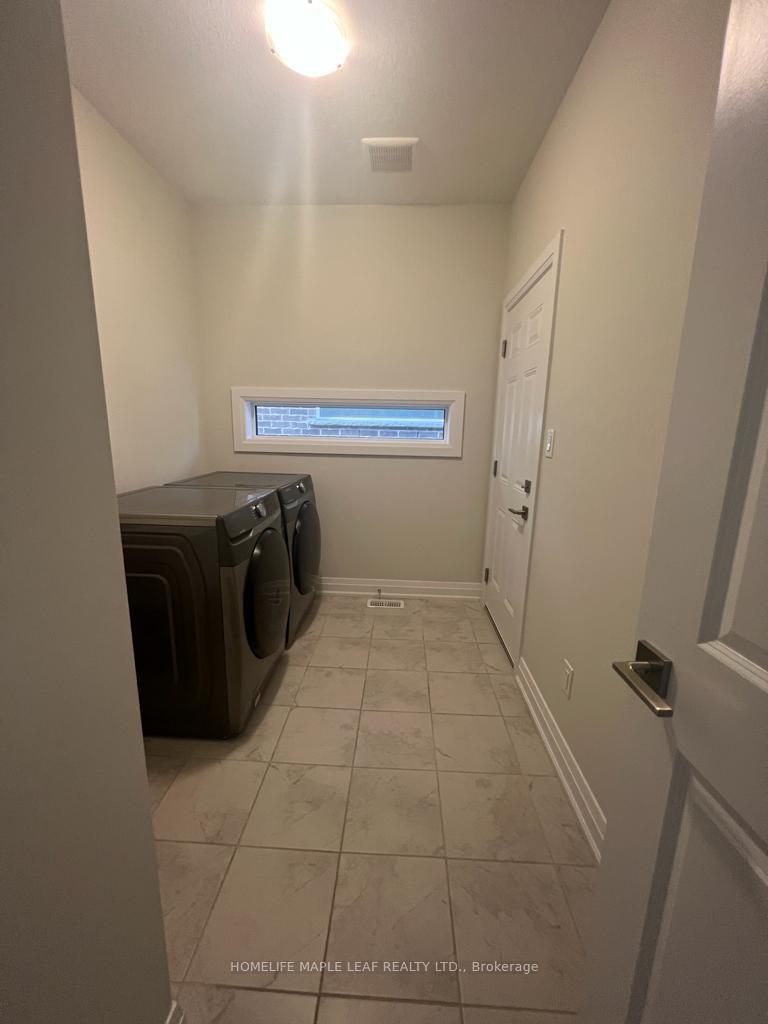 Photo 25 of 225 Sedgewood Street, Kitchener — HOMEH