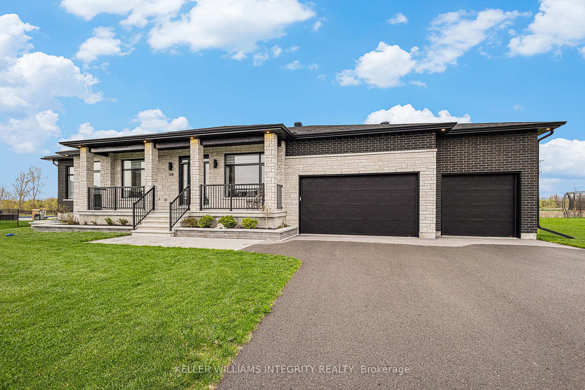 Photo 2 of 308 Autumn Meadow Way, Ottawa, North Gower — HOMEH