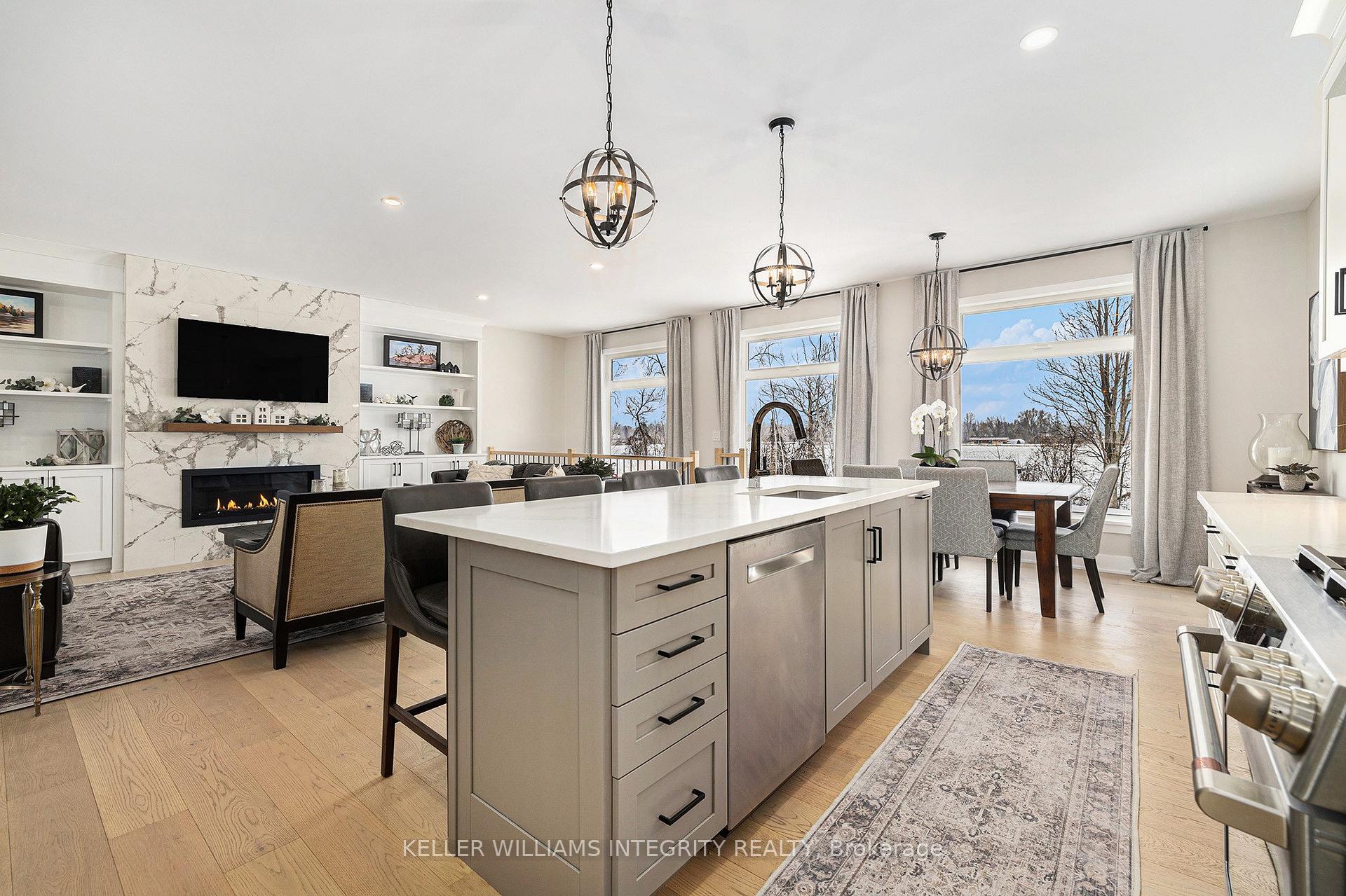 Photo 16 of 308 Autumn Meadow Way, Ottawa, North Gower — HOMEH