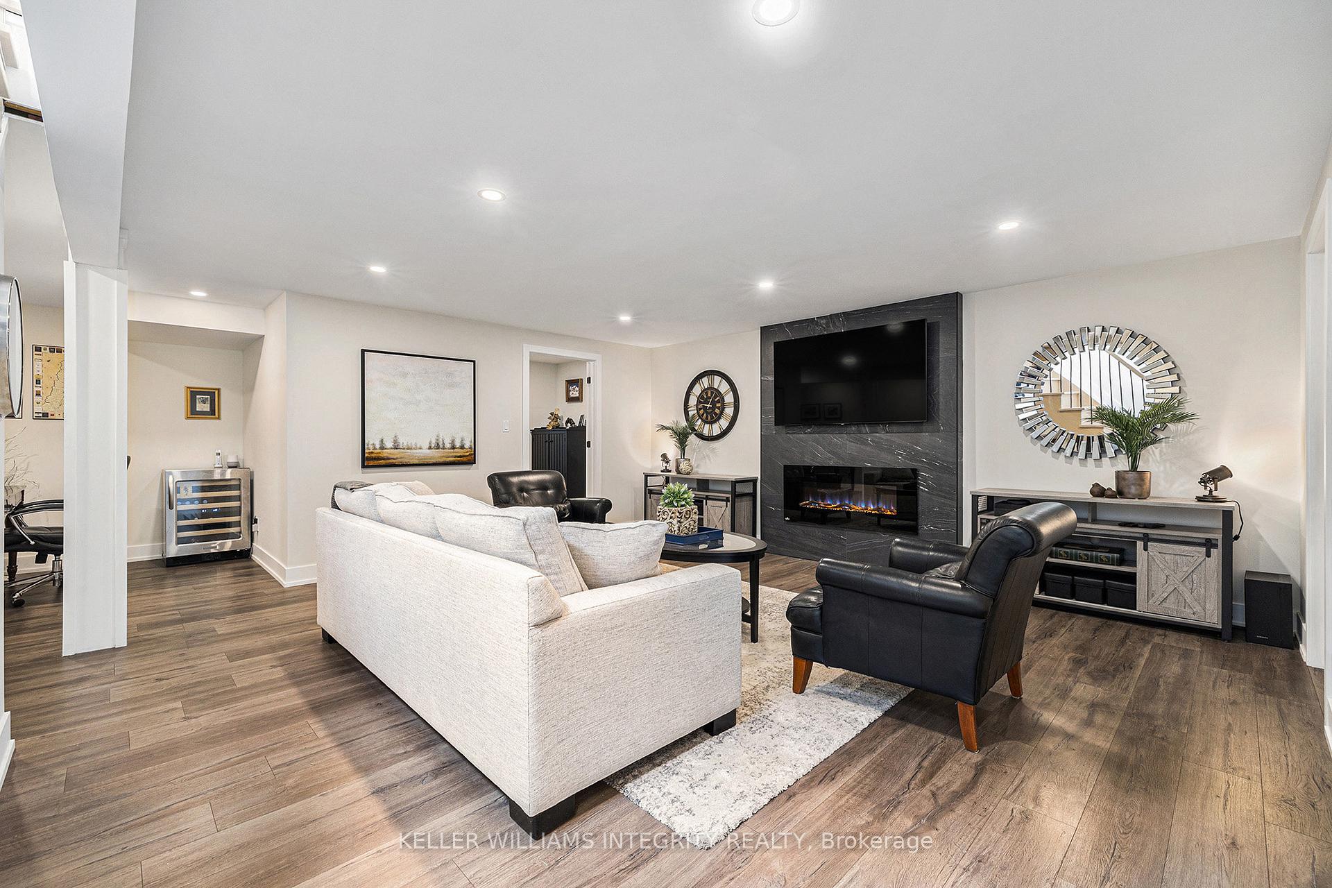 Photo 30 of 308 Autumn Meadow Way, Ottawa, North Gower — HOMEH