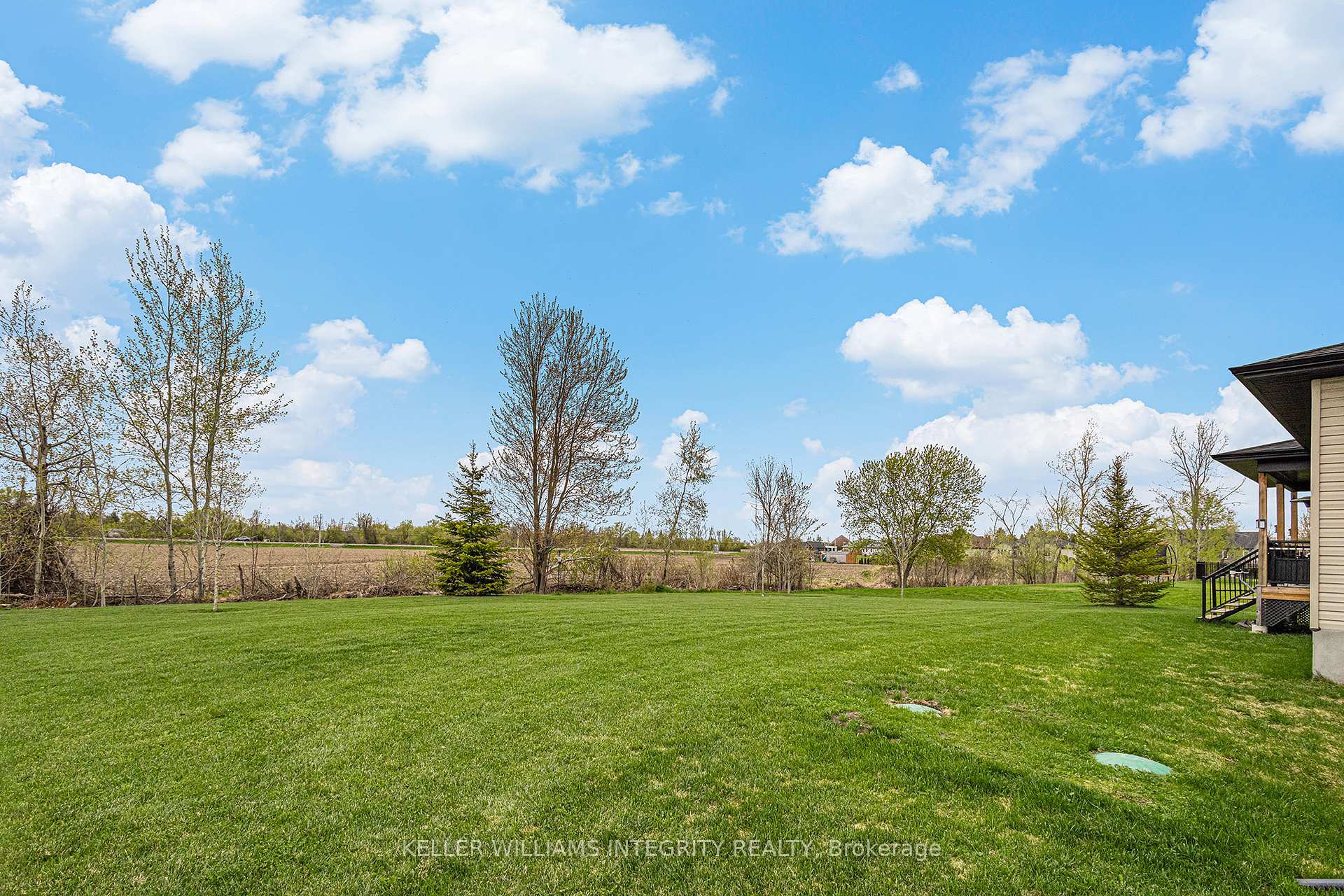 Photo 37 of 308 Autumn Meadow Way, Ottawa, North Gower — HOMEH