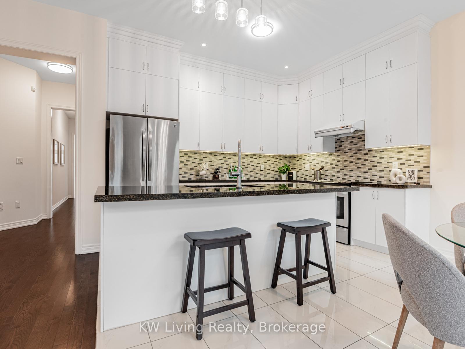 Photo 4 of 37 Jeffrey Nihda Crescent, Markham, Greensborough — HOMEH