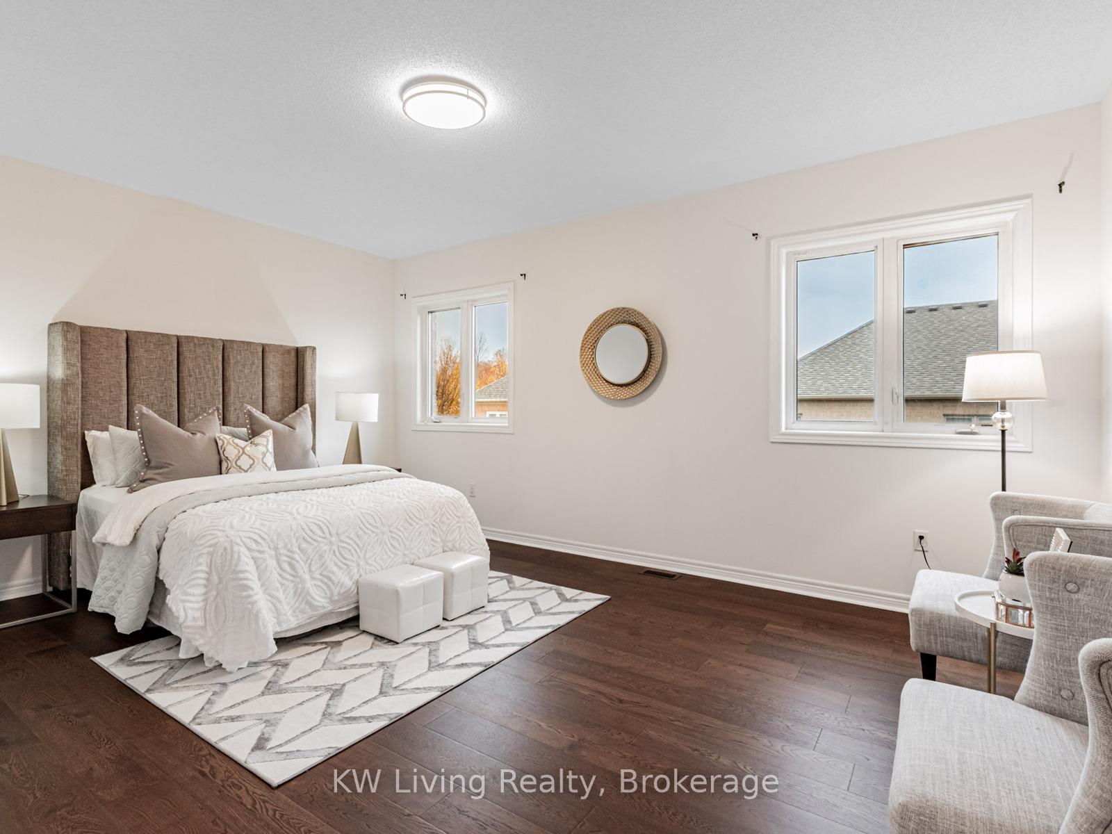 Photo 20 of 37 Jeffrey Nihda Crescent, Markham, Greensborough — HOMEH